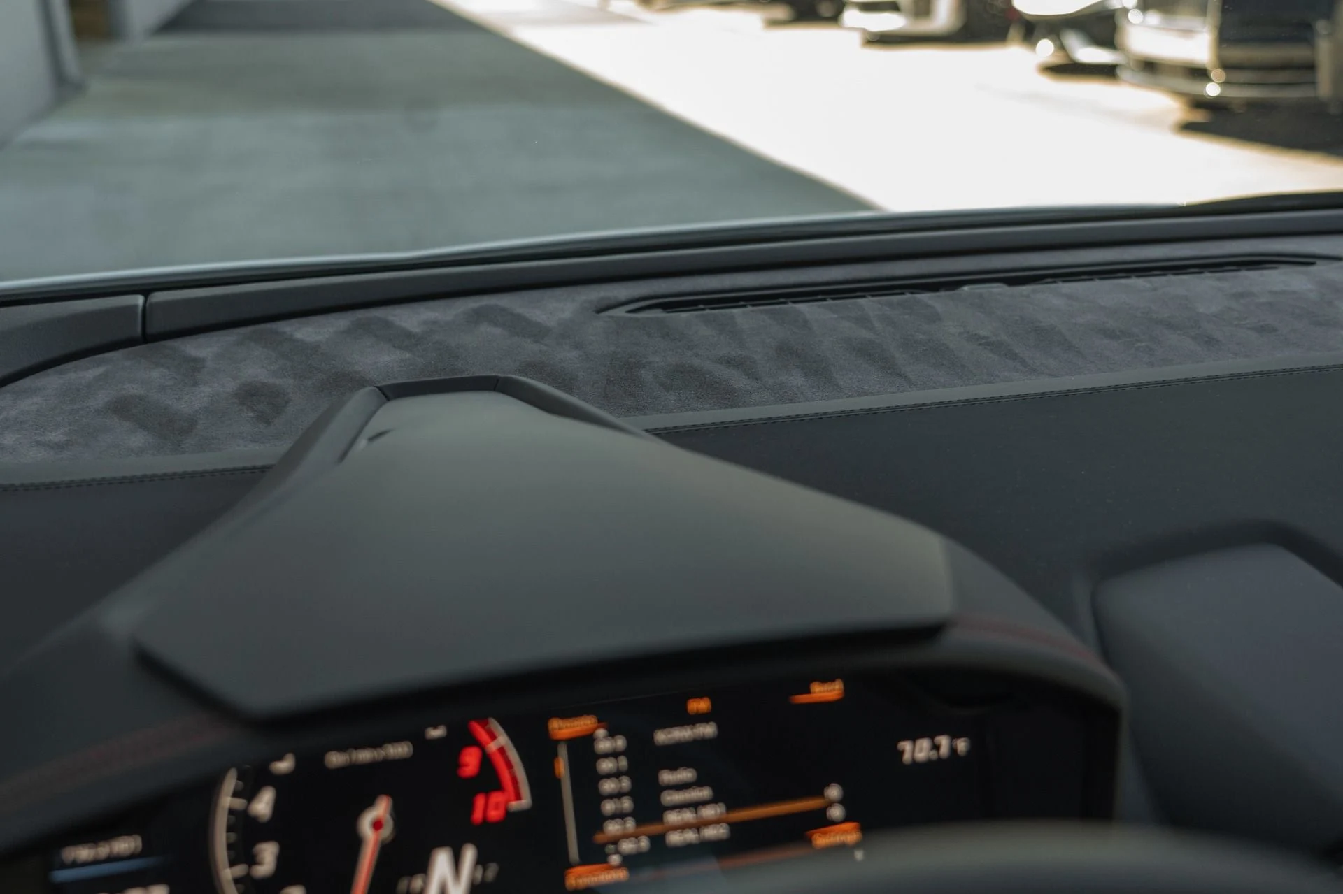 mph049_2214177221_Used_2015_Lamborghini_Huracan_LP_610_4_1761343879_be8612a2d8