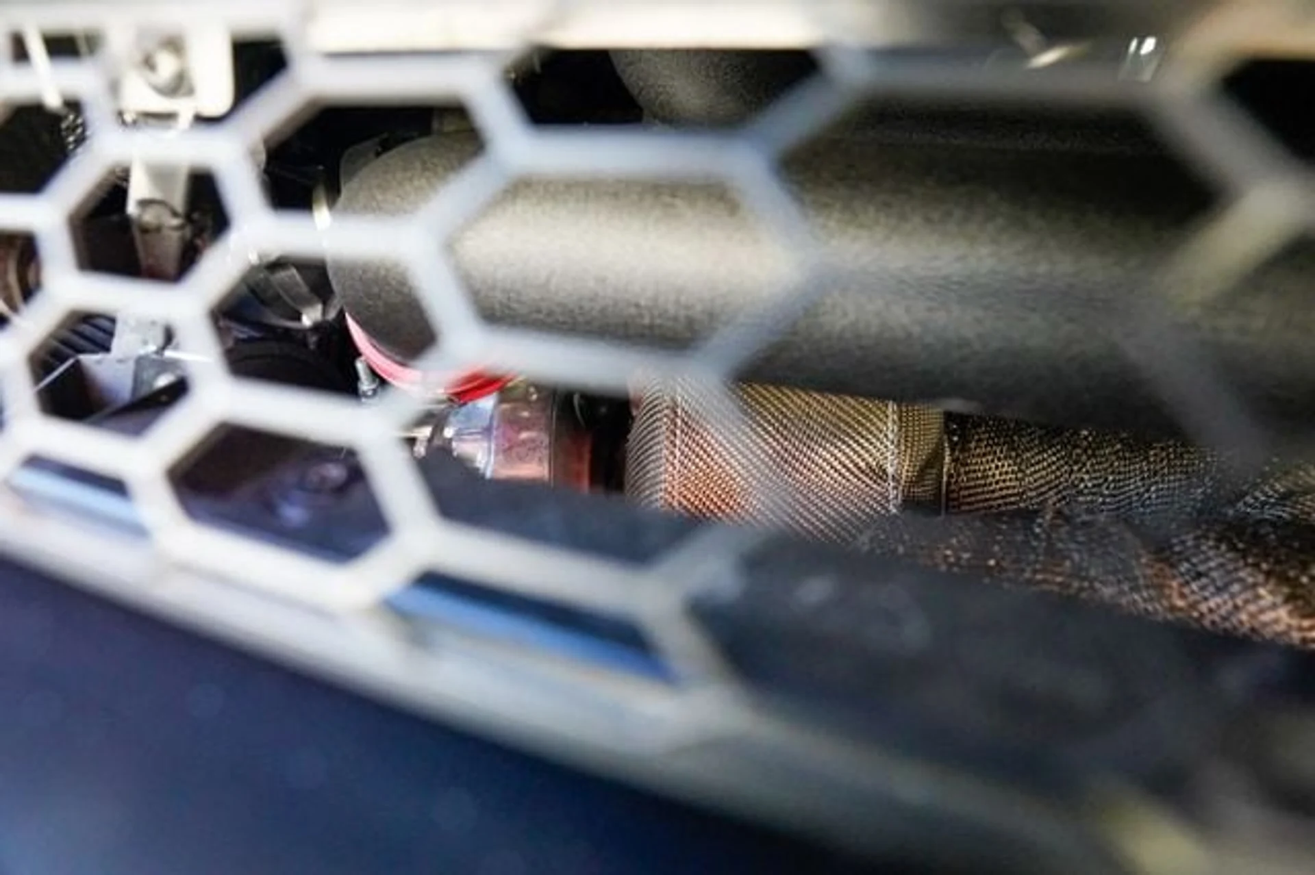 mph049_2221714694_22989252_50_20002addd4