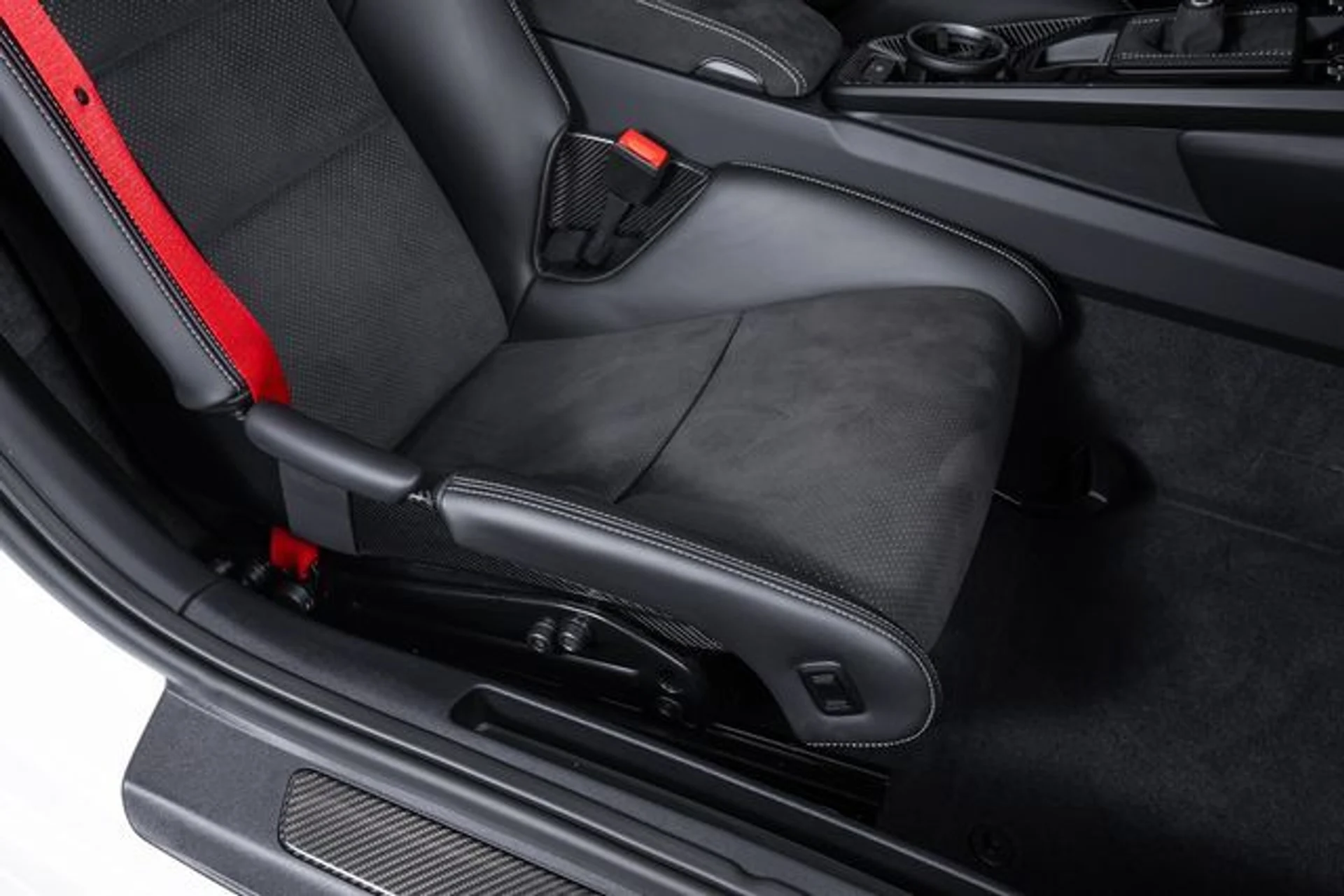 mph049_2234754471_746cdfcfea7df72472091aedf16cac8bx_5998435c7c