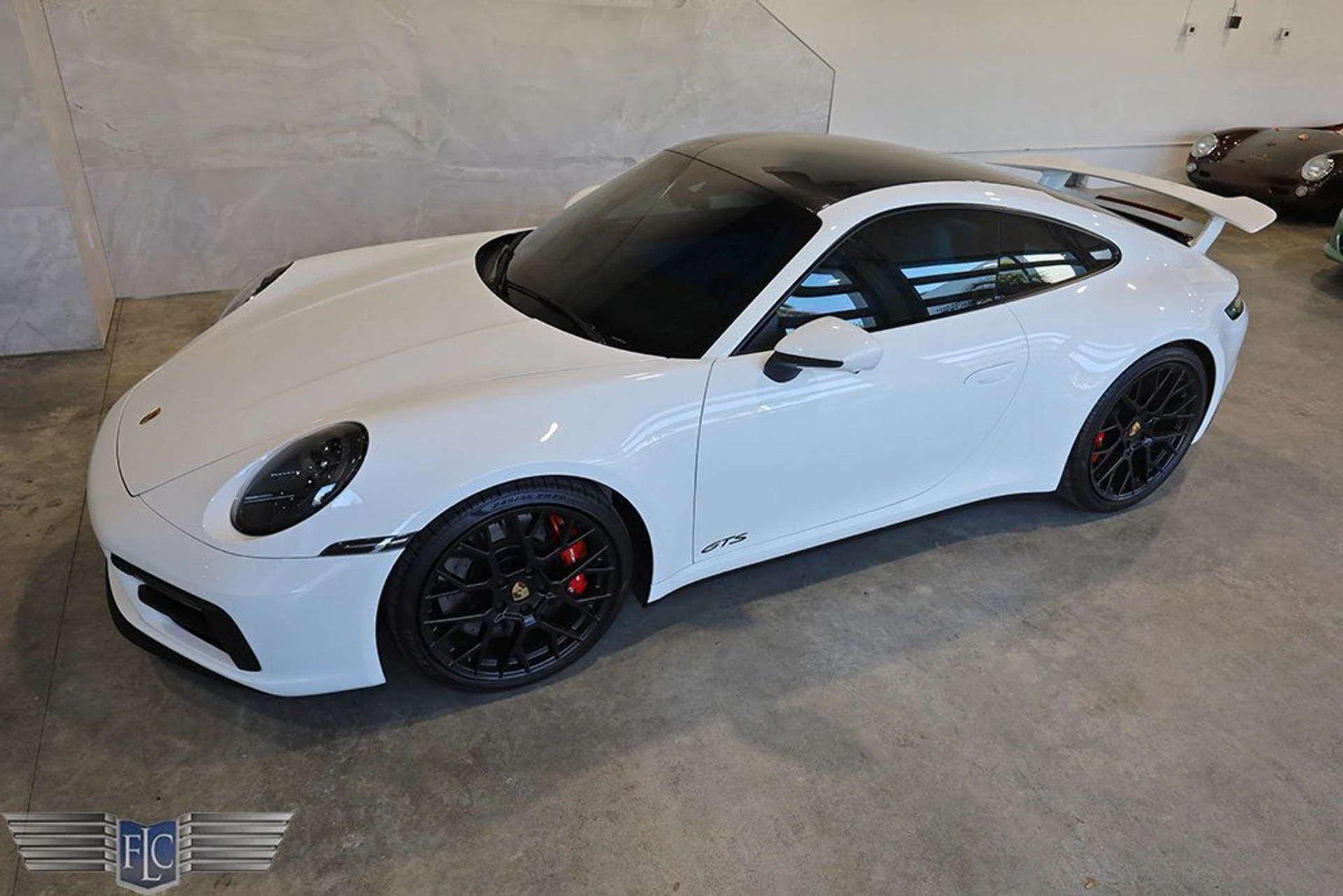 mph049_2239763913_used_2024_porsche_911_carreragtsmanualcoupe_9689_22738585_50_1024_17a416ca31