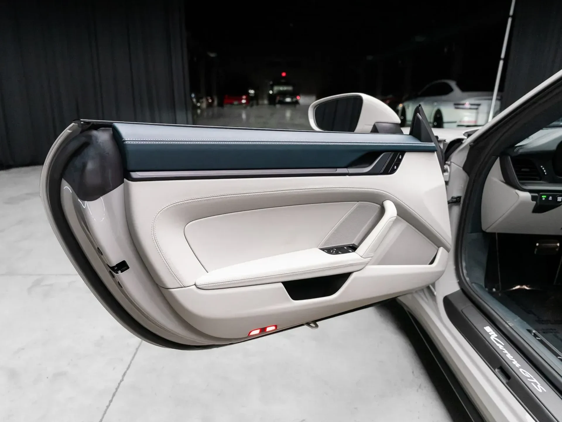 mph049_2253978406_1fb3ba02_3e1a_4710_bab0_4775429a3c36_324ef440ad