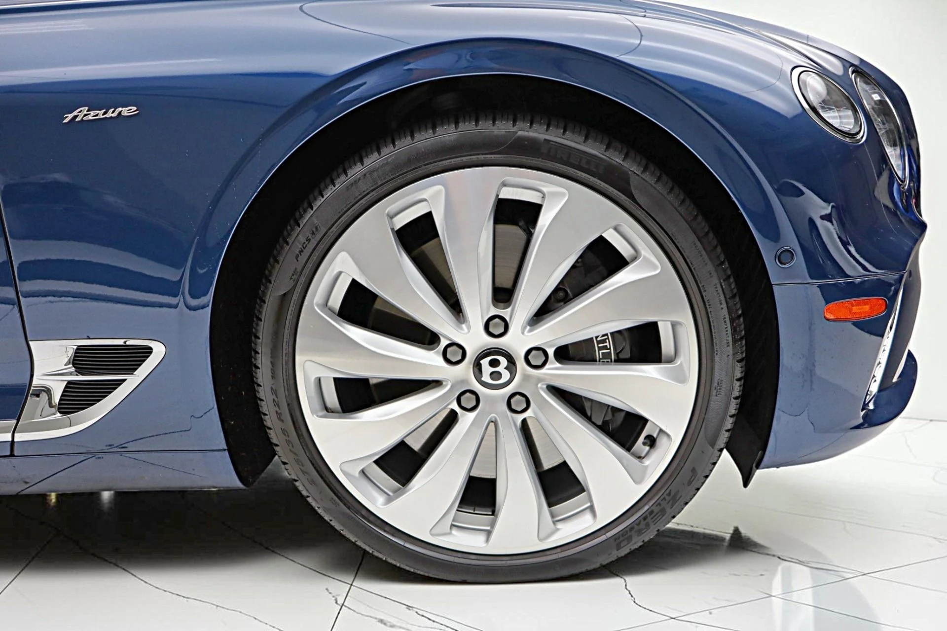 mph049_2291386981_Used_2024_Bentley_Continental_GTC_Azure_V8_LEASE_OPTIONS_AVAILABLE_ccd7fab639