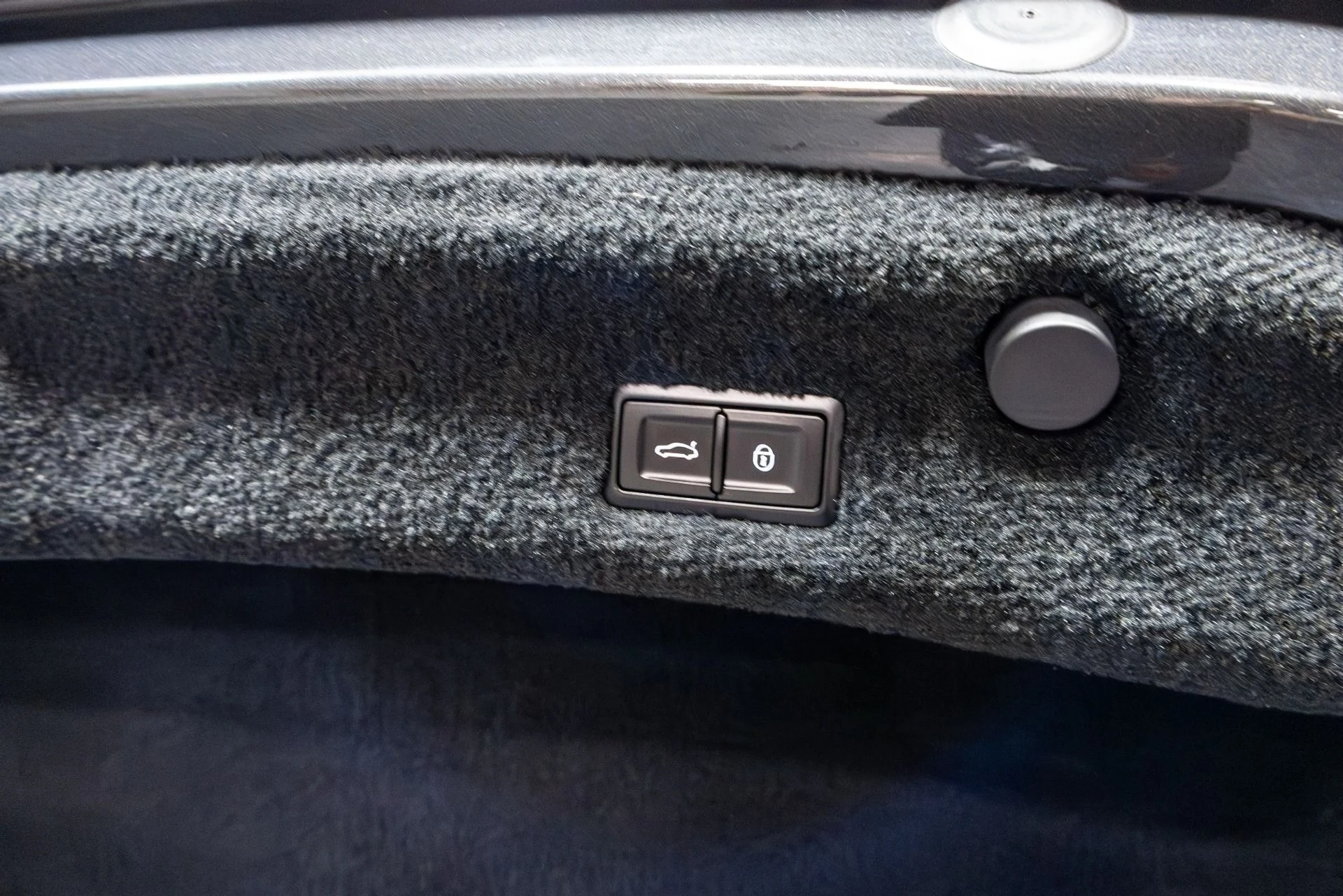 mph049_2327758338_Used_2020_Bentley_Continental_GT_V8_1775255845_ea5d7230b8