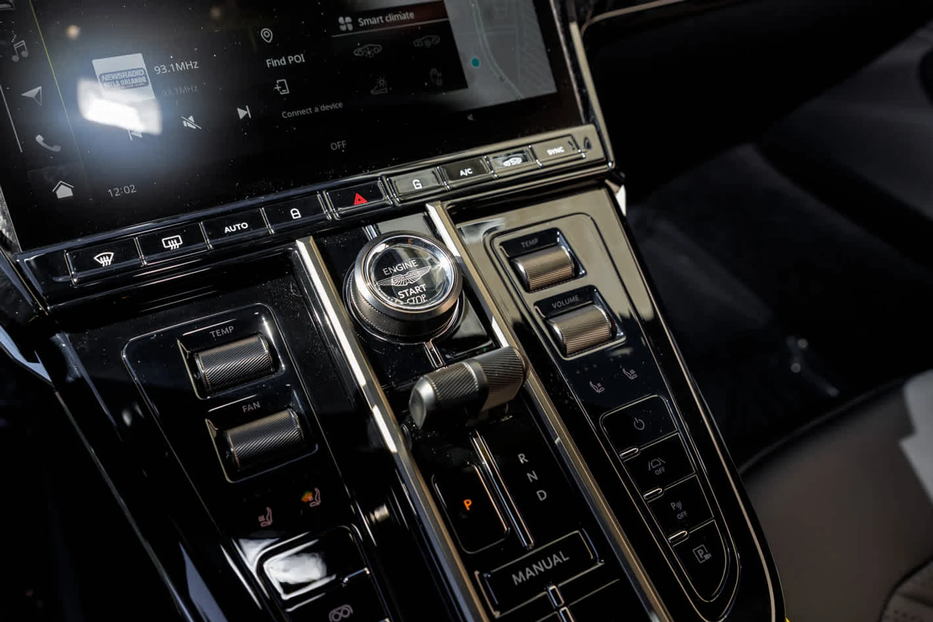 mph049_233156281_50_13bcd560b3