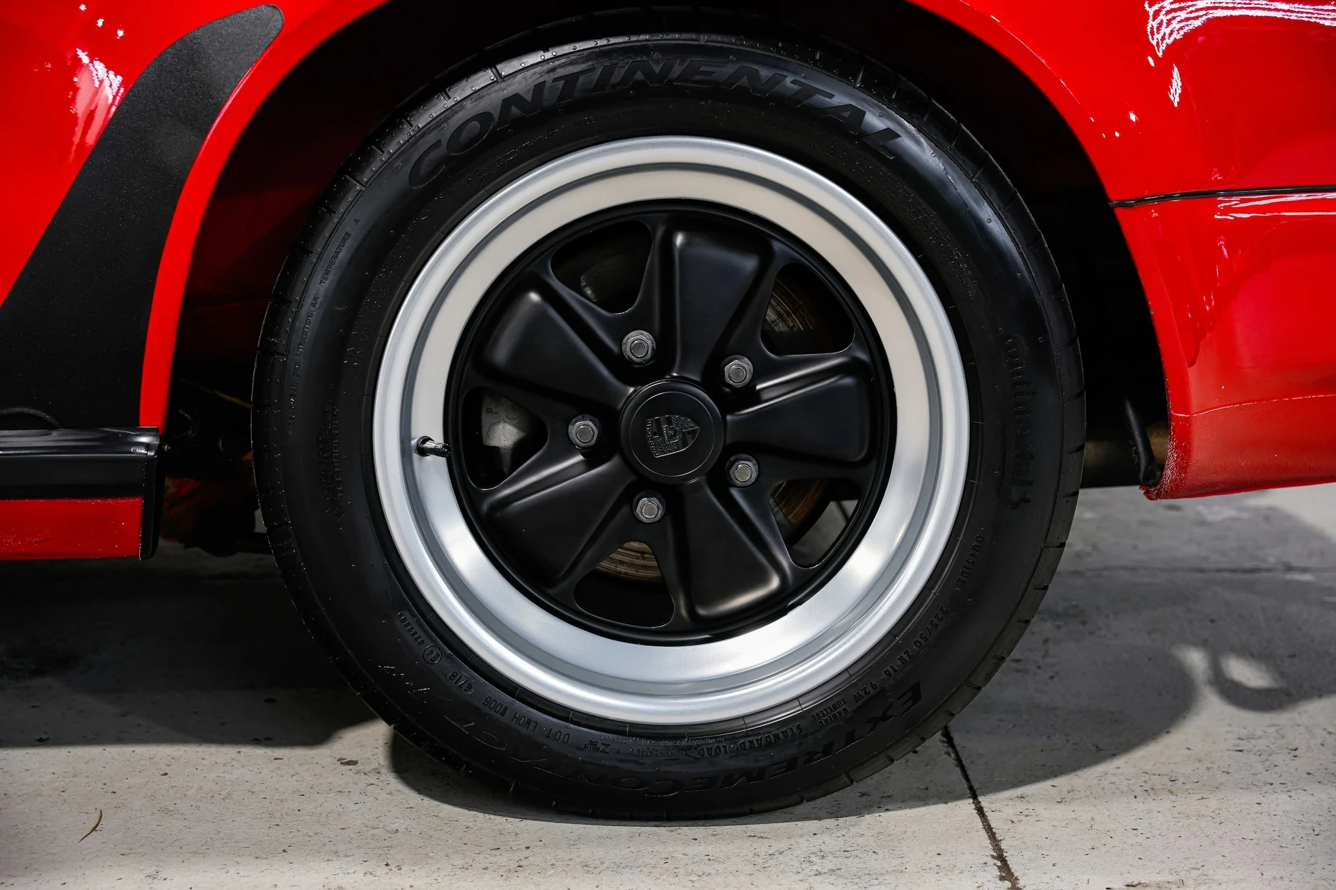 mph049_2341578883_3bcb94d93cf5c227ac2467e55d45f6fbx_d9e2d4bd52