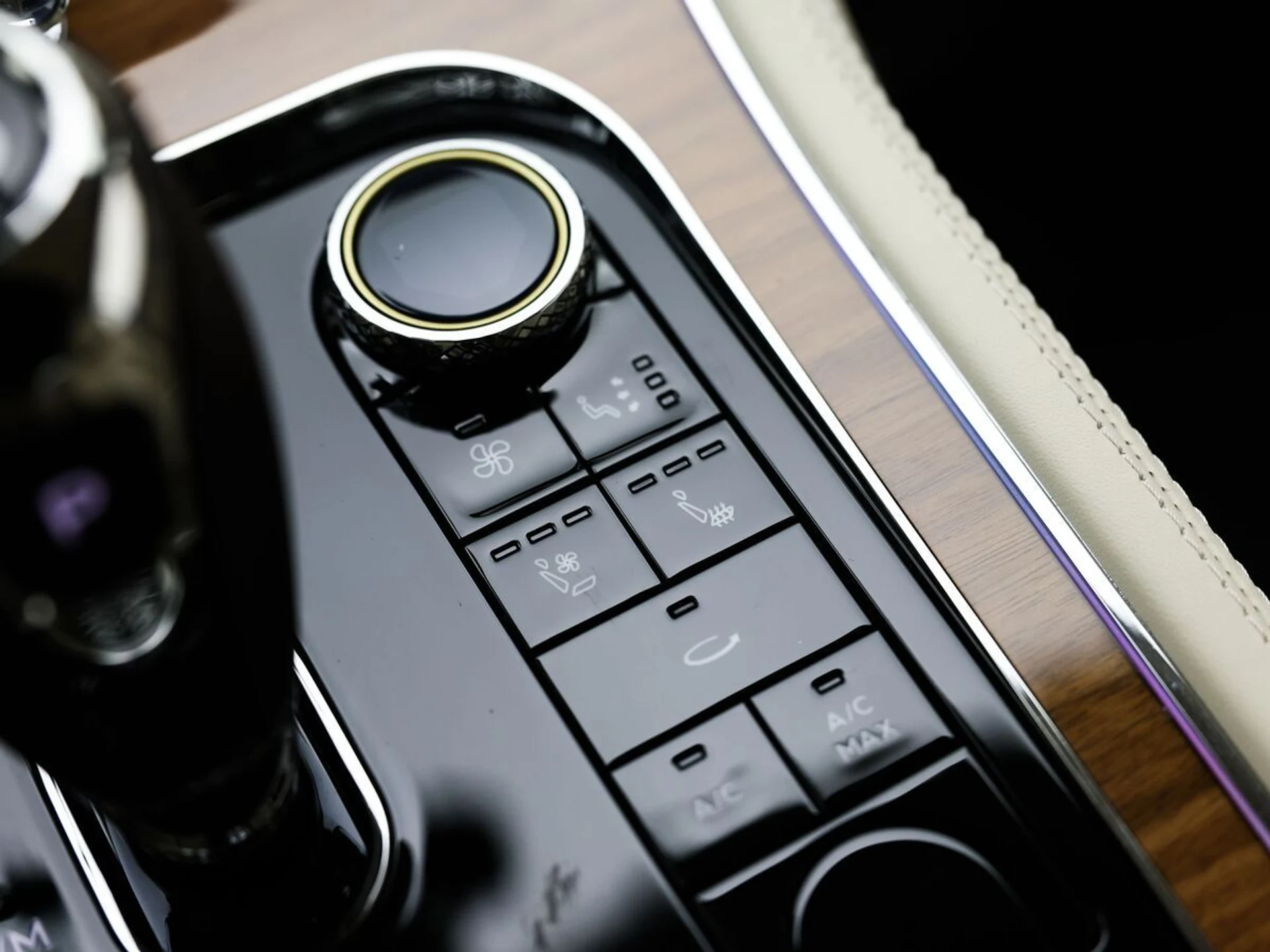 mph049_234712183_9mgvb3m4vb6wwgum6yexn7je85b9_31b7df9f79