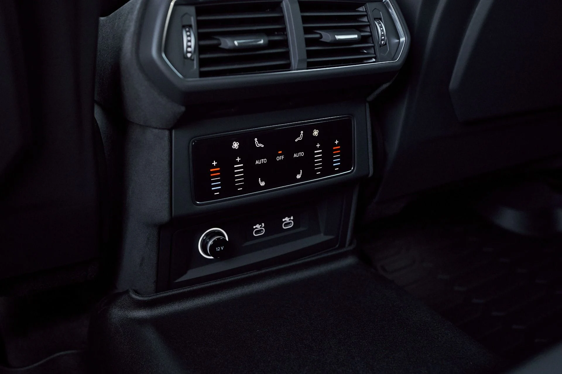 mph049_2350979214_Used_2025_Lamborghini_Urus_SE_1763605027_d2268df780