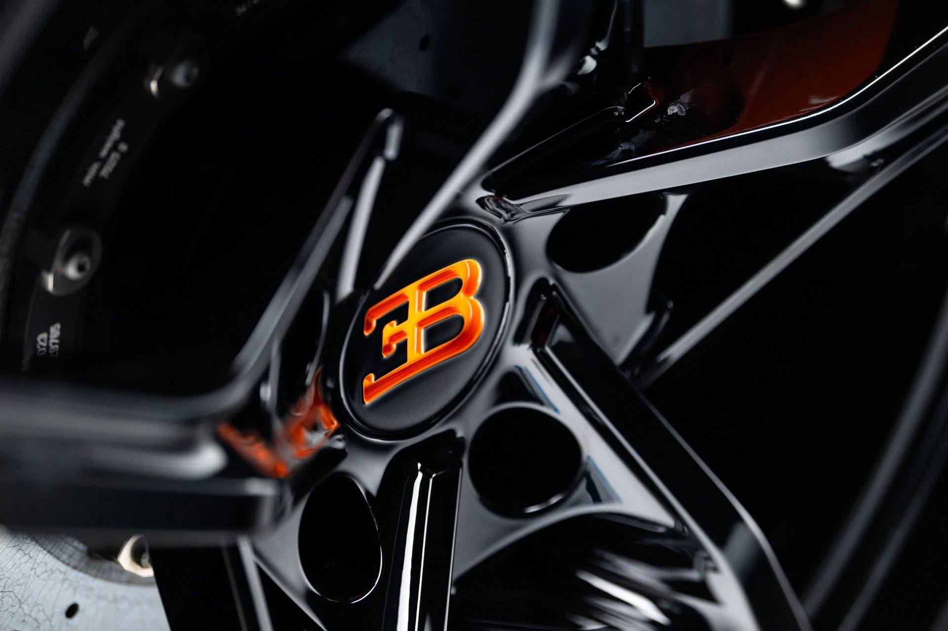 mph049_2364796462_13316_p50_l_c53ca640fb