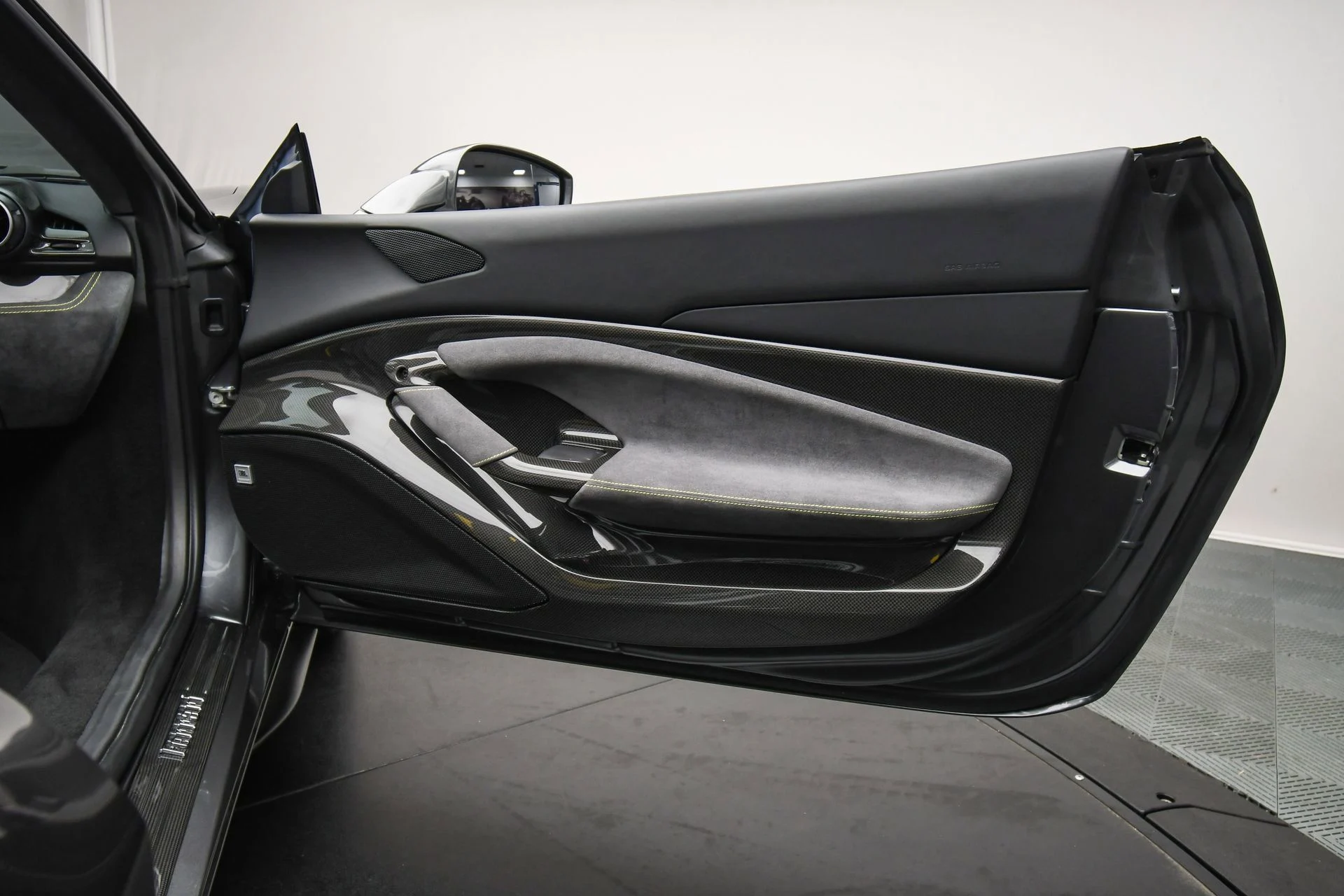 mph049_2381152263_32e0565d58d74346b36e370290c95f0f_eced283be1