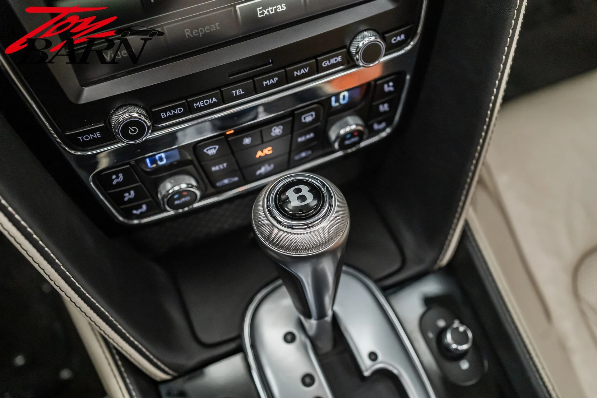 mph049_2384218690_be98fe23c0fa2ffa126f28f8fe4b547fx_c8cf9aff71