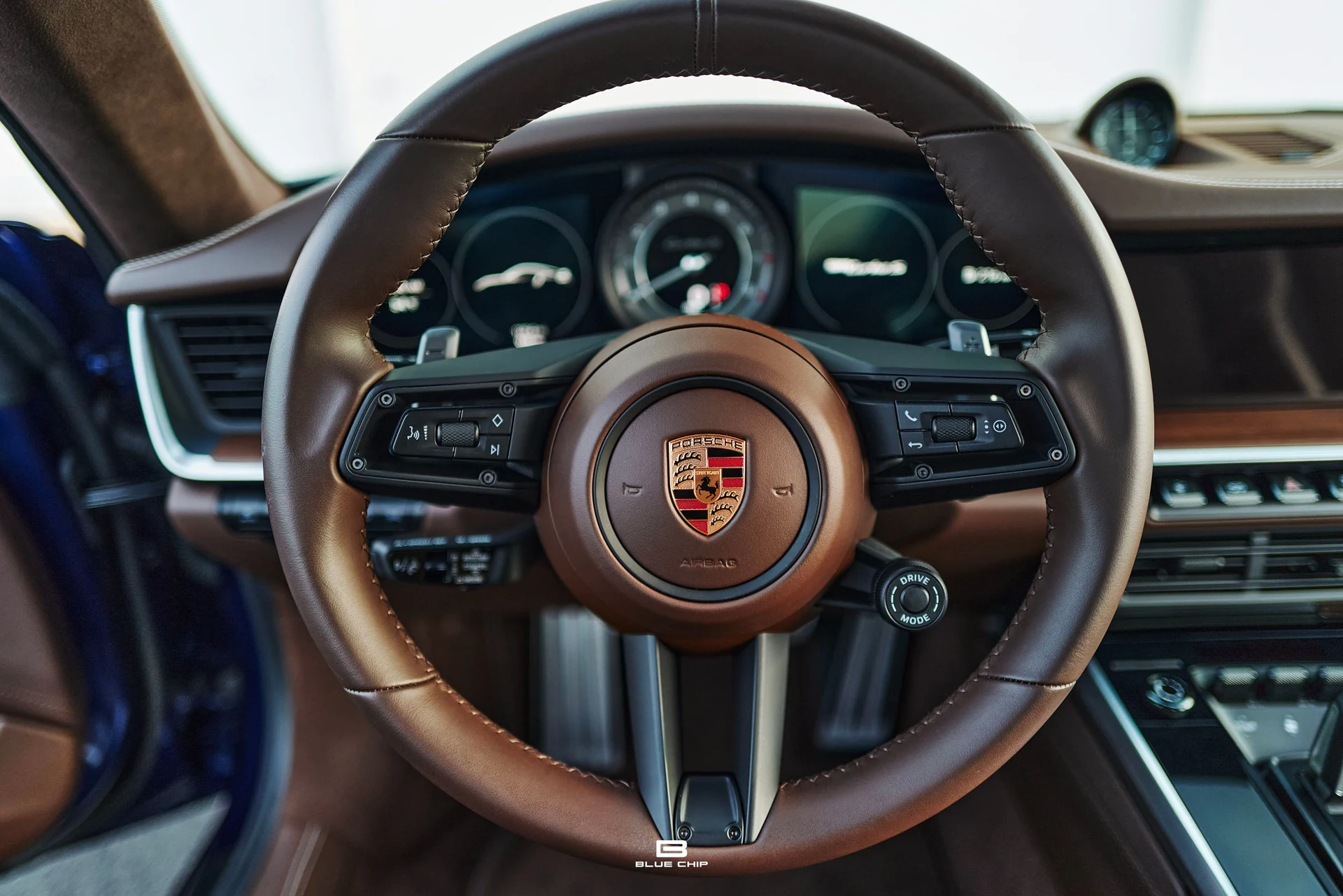 mph049_2393654216_69b06dad9c483fdc8ad37212_L1190112_23d9c629c4