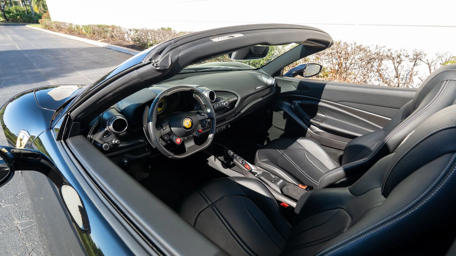 mph049_2407904517_Used_2021_Ferrari_F8_Spider_1753198231_0f474b419c