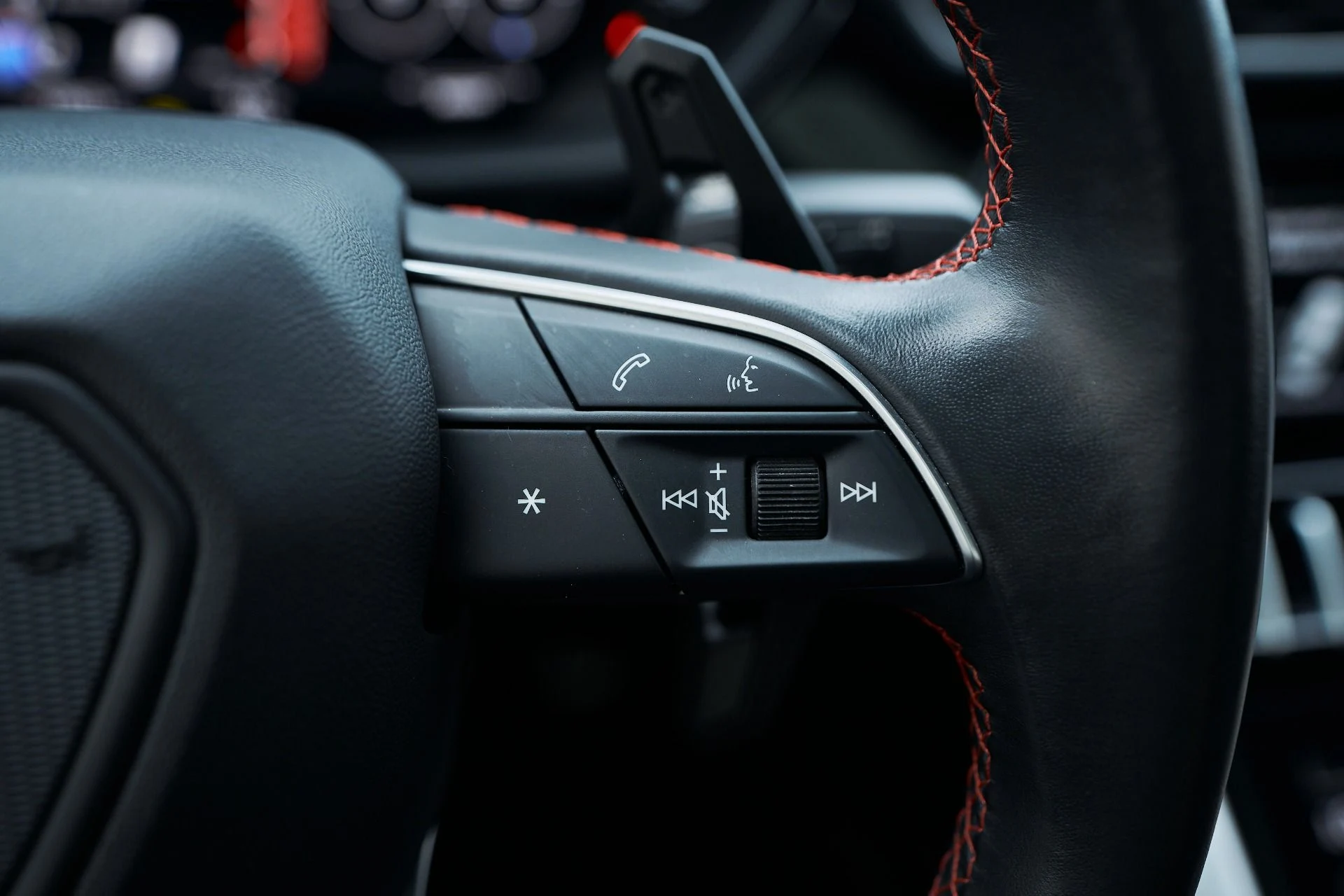 mph049_2409488167_Used_2021_Lamborghini_Urus_1763157116_03c2a37c50