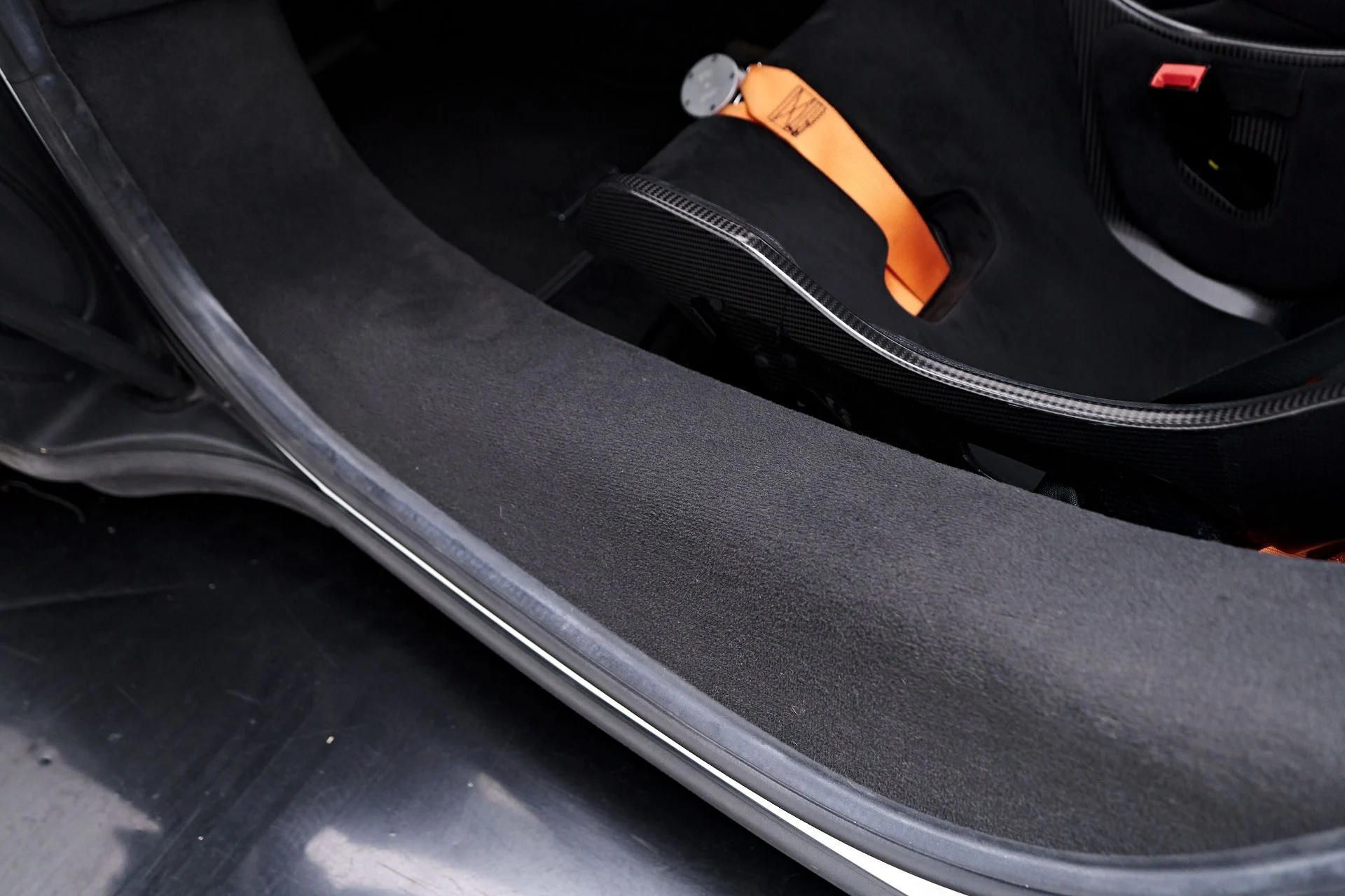 mph049_2418099768_Used_2019_Mc_Laren_600_LT_Base_1755991680_ea9b08d1eb