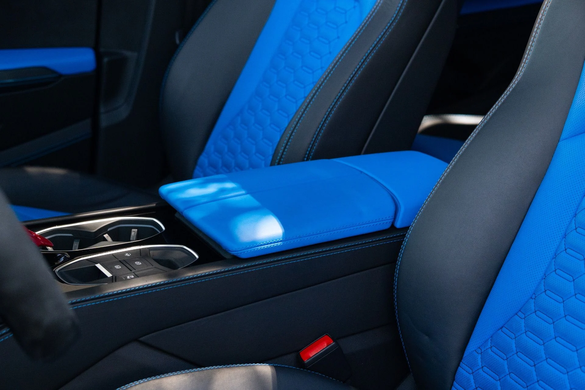 mph049_2423767768_Used_2019_Lamborghini_Urus_1781242066_e498129e91