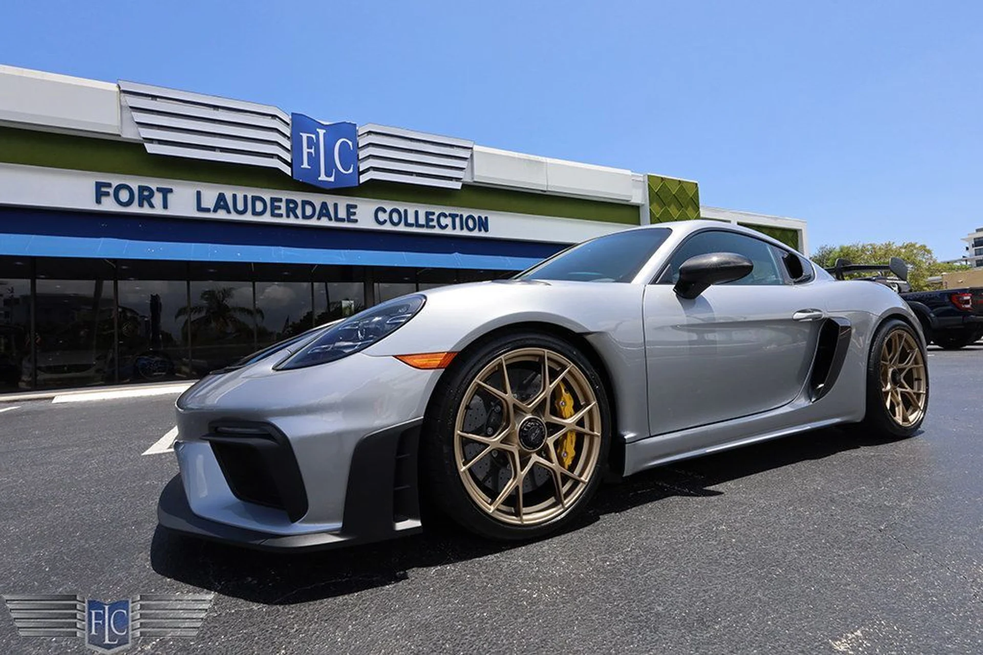mph049_2452497280_used_2025_porsche_718_cayman_gt4rscoupe_6305_22896205_50_1024_6f6b5f7af1
