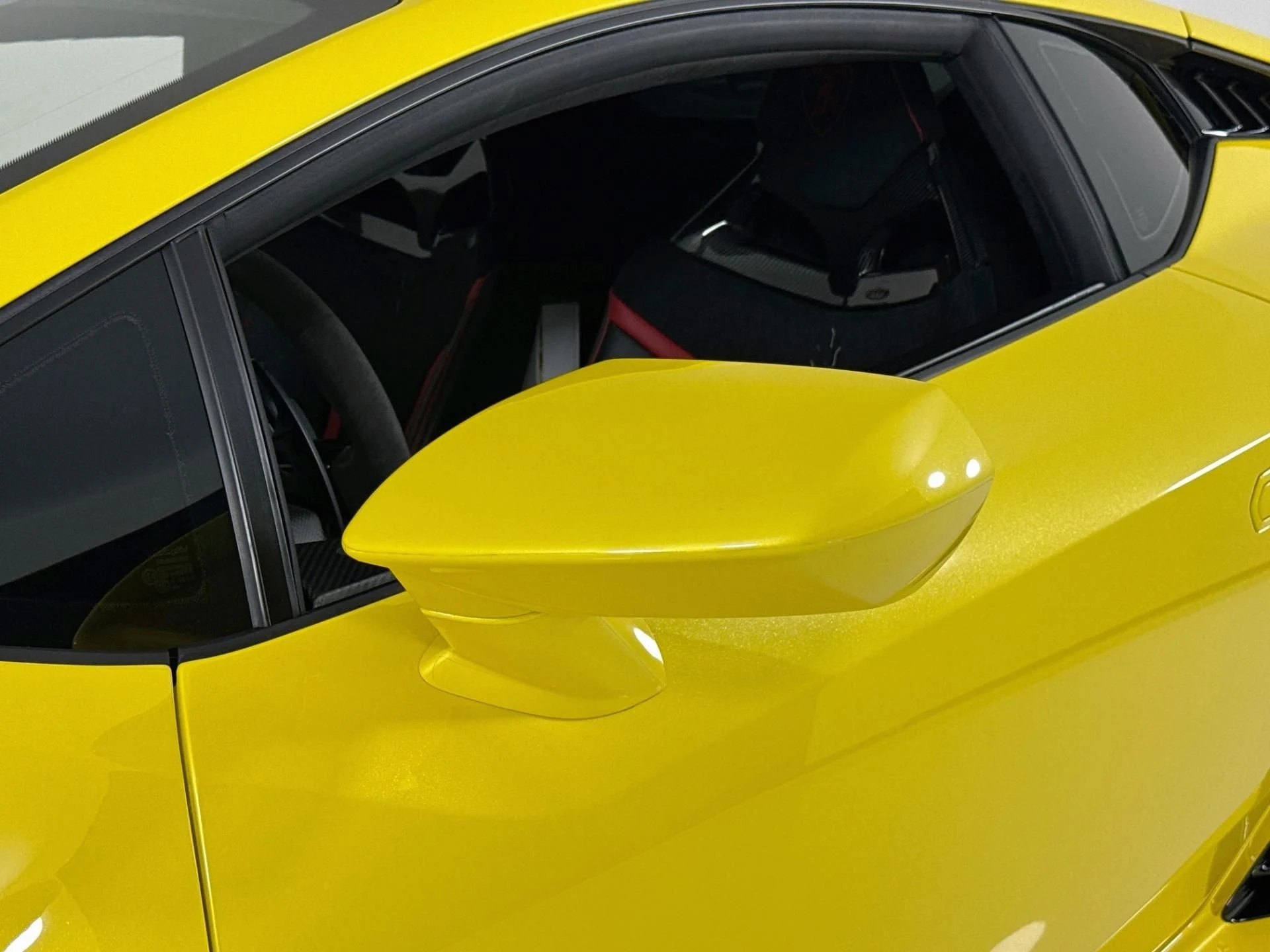 mph049_2453550692_Used_2023_Lamborghini_Huracan_Tecnica_1793401535_3af01350b8