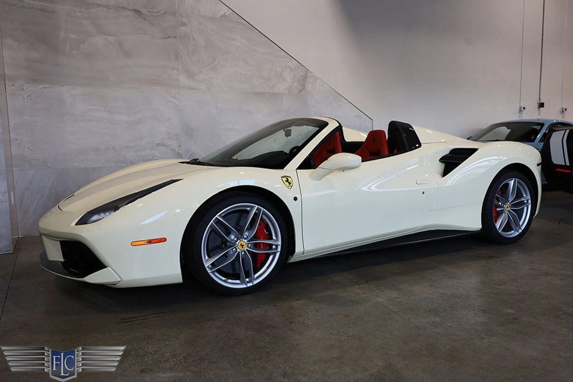 mph049_2483301889_used_2018_ferrari_488_spider_convertible_9689_22993121_50_1024_75d1f667b0