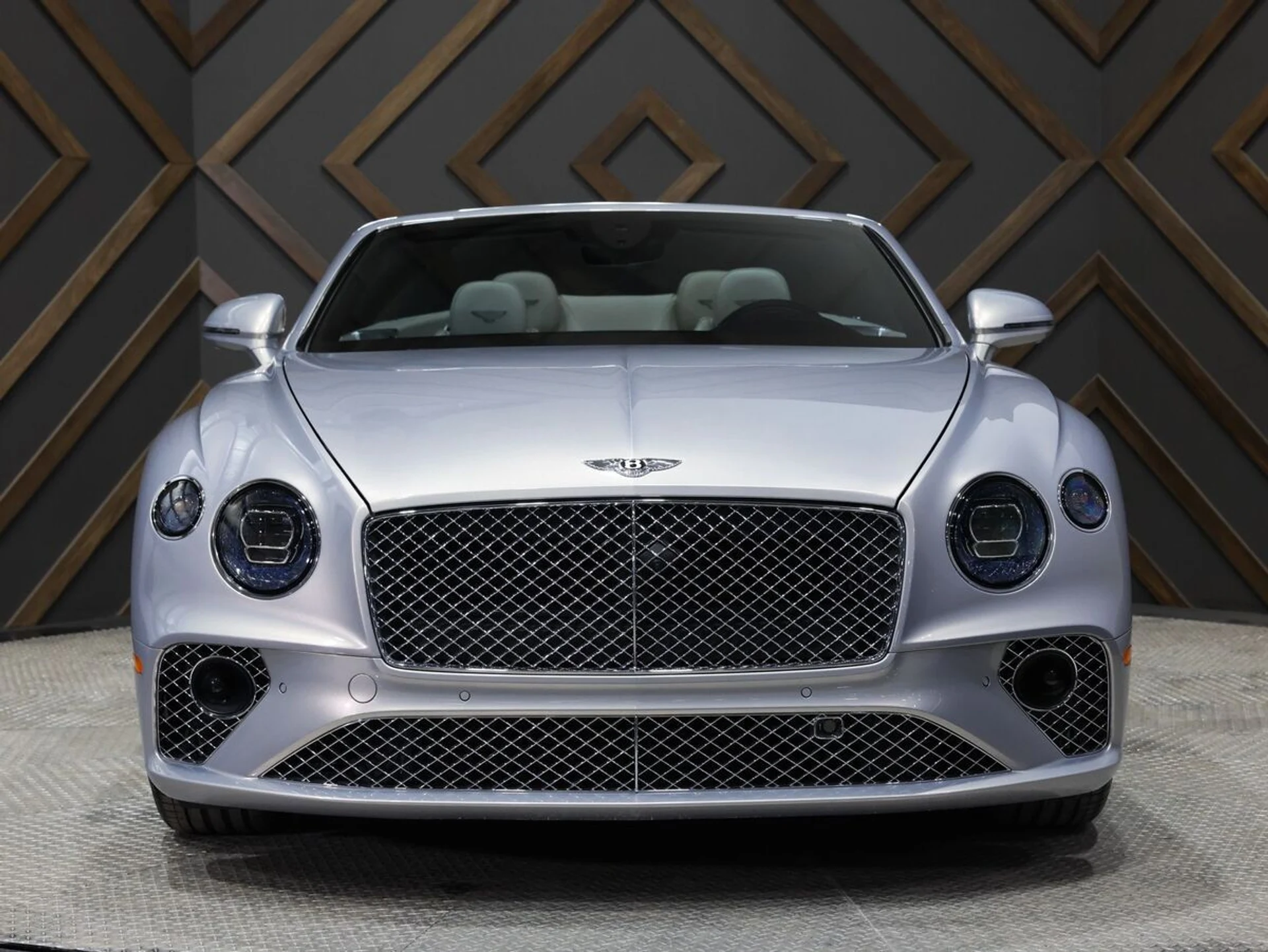 mph049_2488316610_scwbfebxy4845c9f53z7z0f2ftks_e3915a93ca