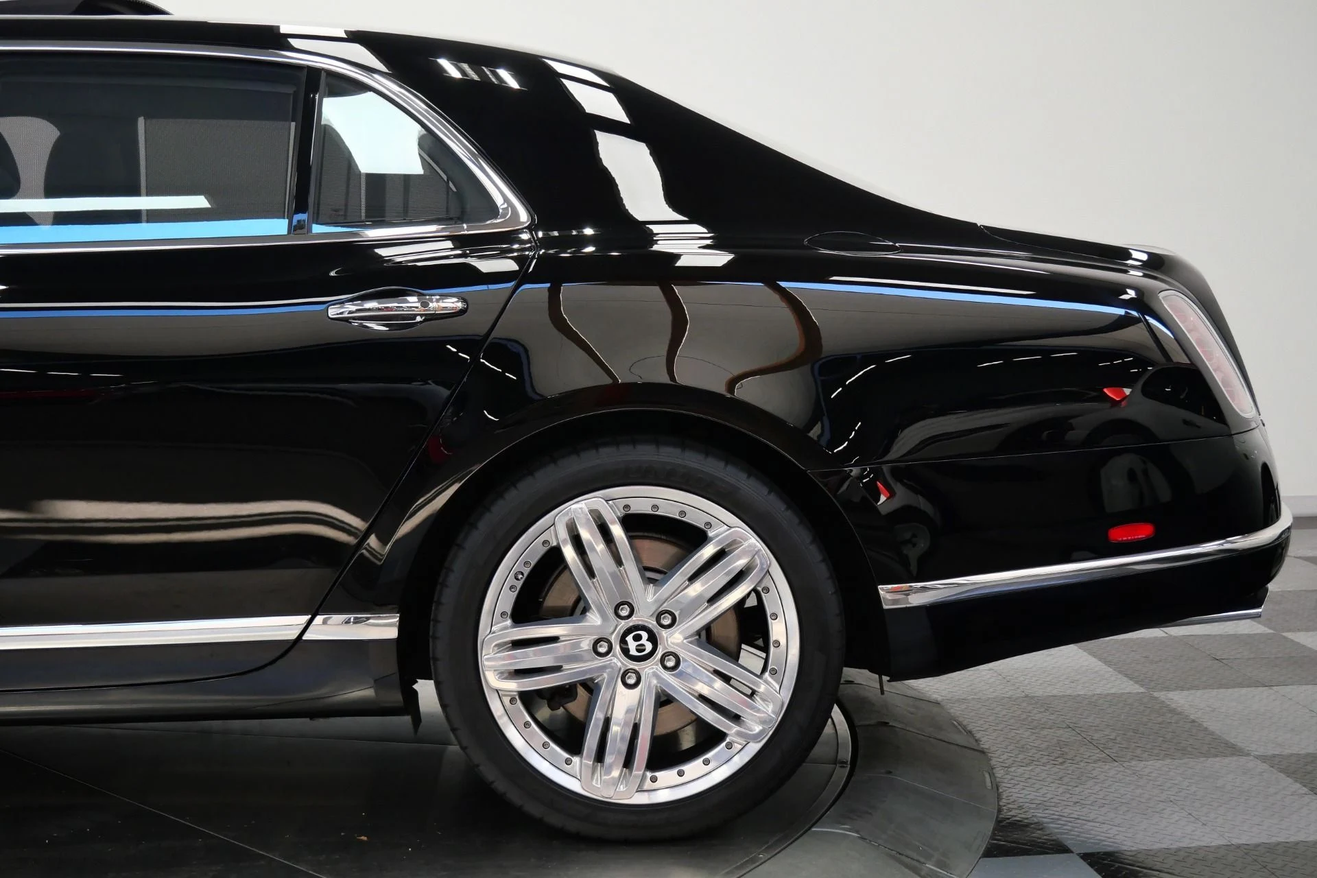 mph049_2497802985_Used_2013_Bentley_Mulsanne_Premier_Specification_Heated_and_Ventilated_Seats_1783449145_4ce290b3ea