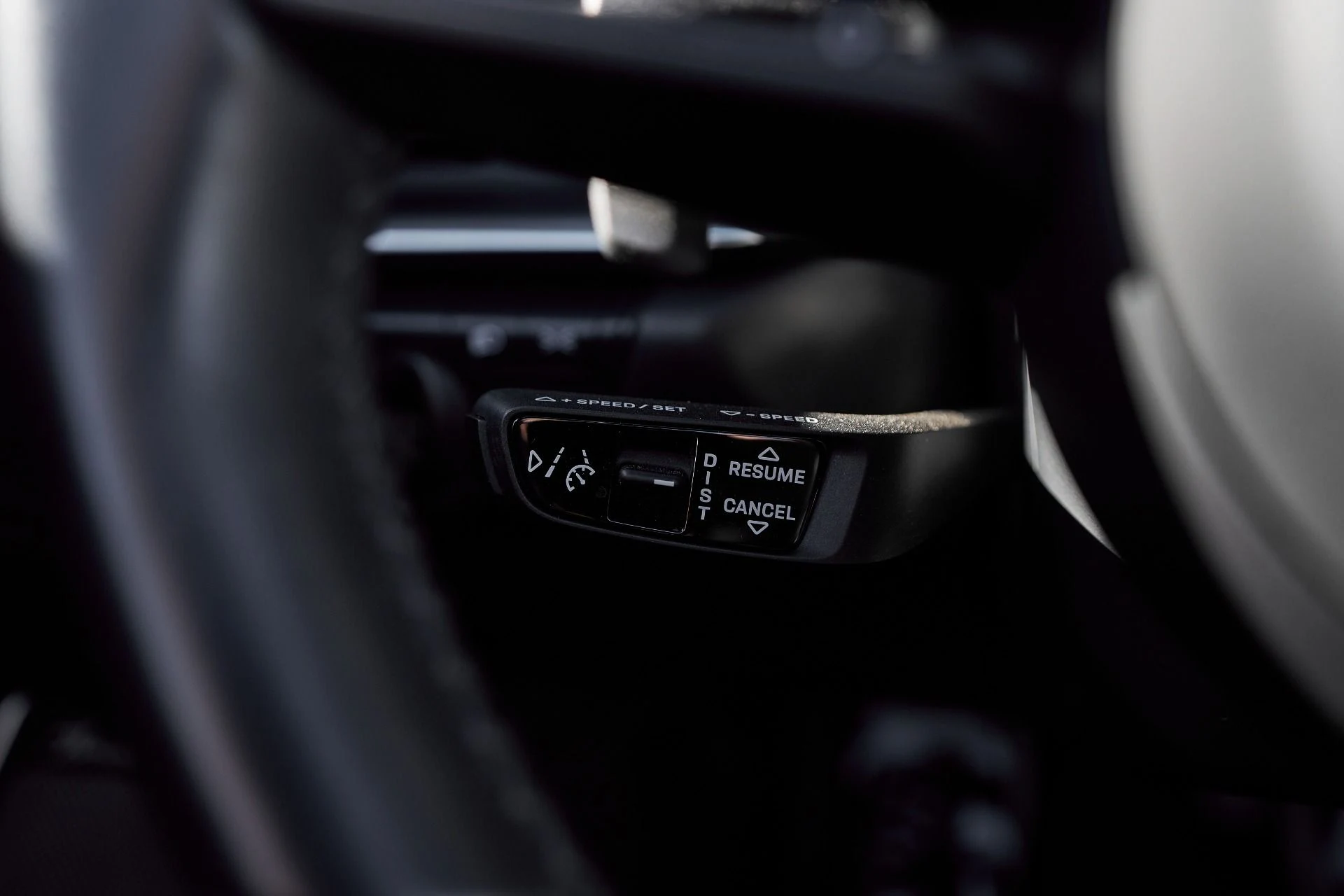 mph049_249983654_Used_2023_Porsche_911_Turbo_S_1763676535_8e4042a87c