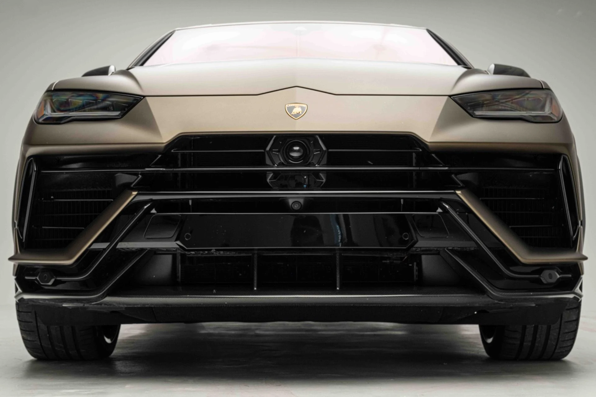 mph049_2538707722_Used_2024_Lamborghini_Urus_Performante_1774028777_3bd39a1aba