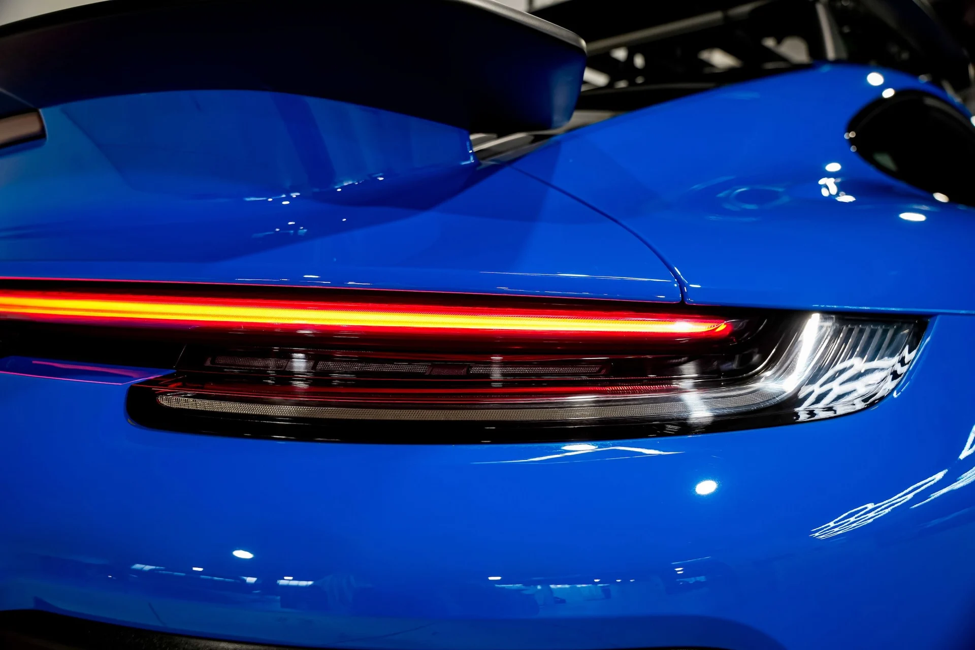 mph049_2562400812_4d618bd42333aeb2dfcdc27e2d353196x_2010b553bc