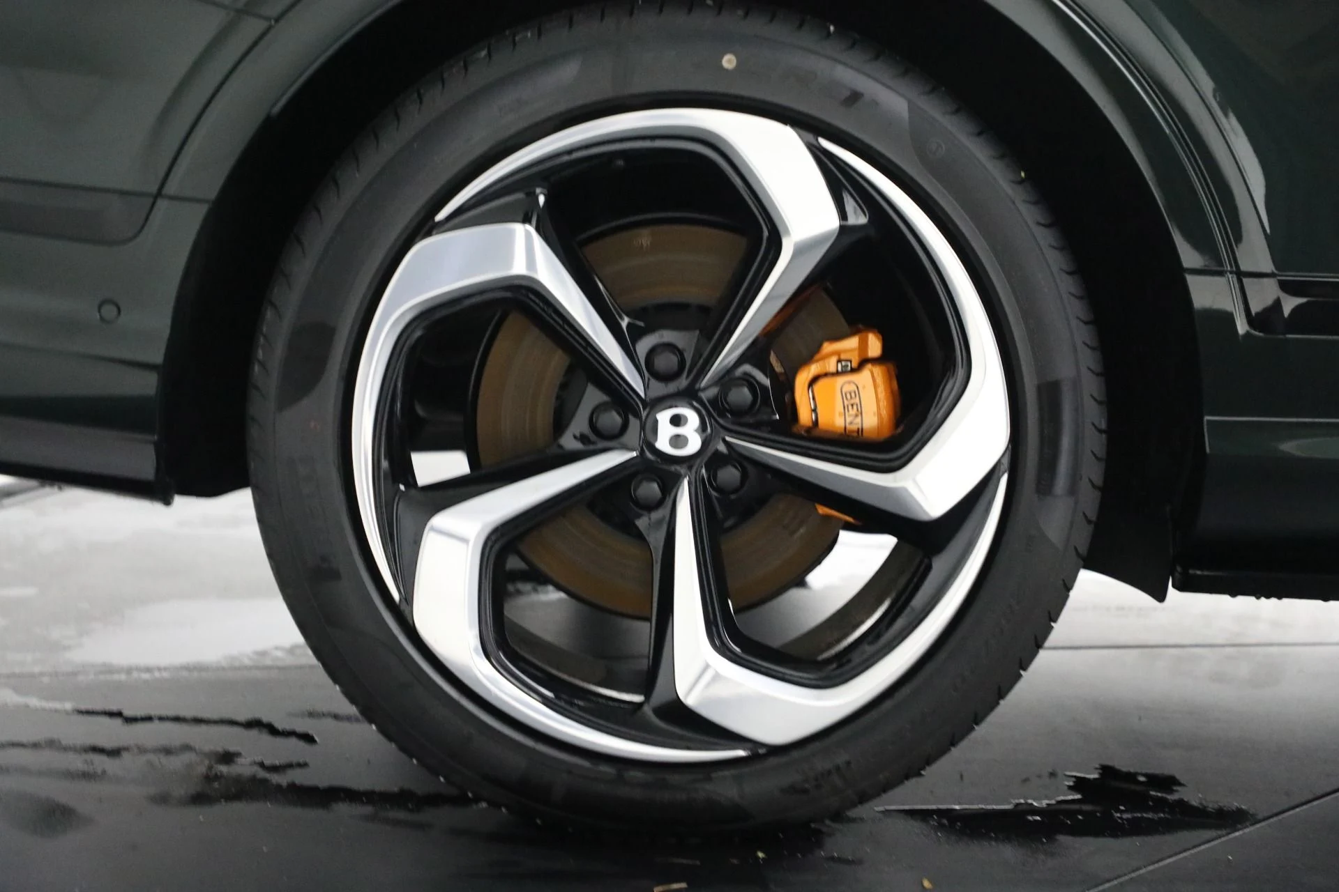 mph049_2566557091_New_2025_Bentley_Bentayga_S_Black_Edition_b74beb6f82