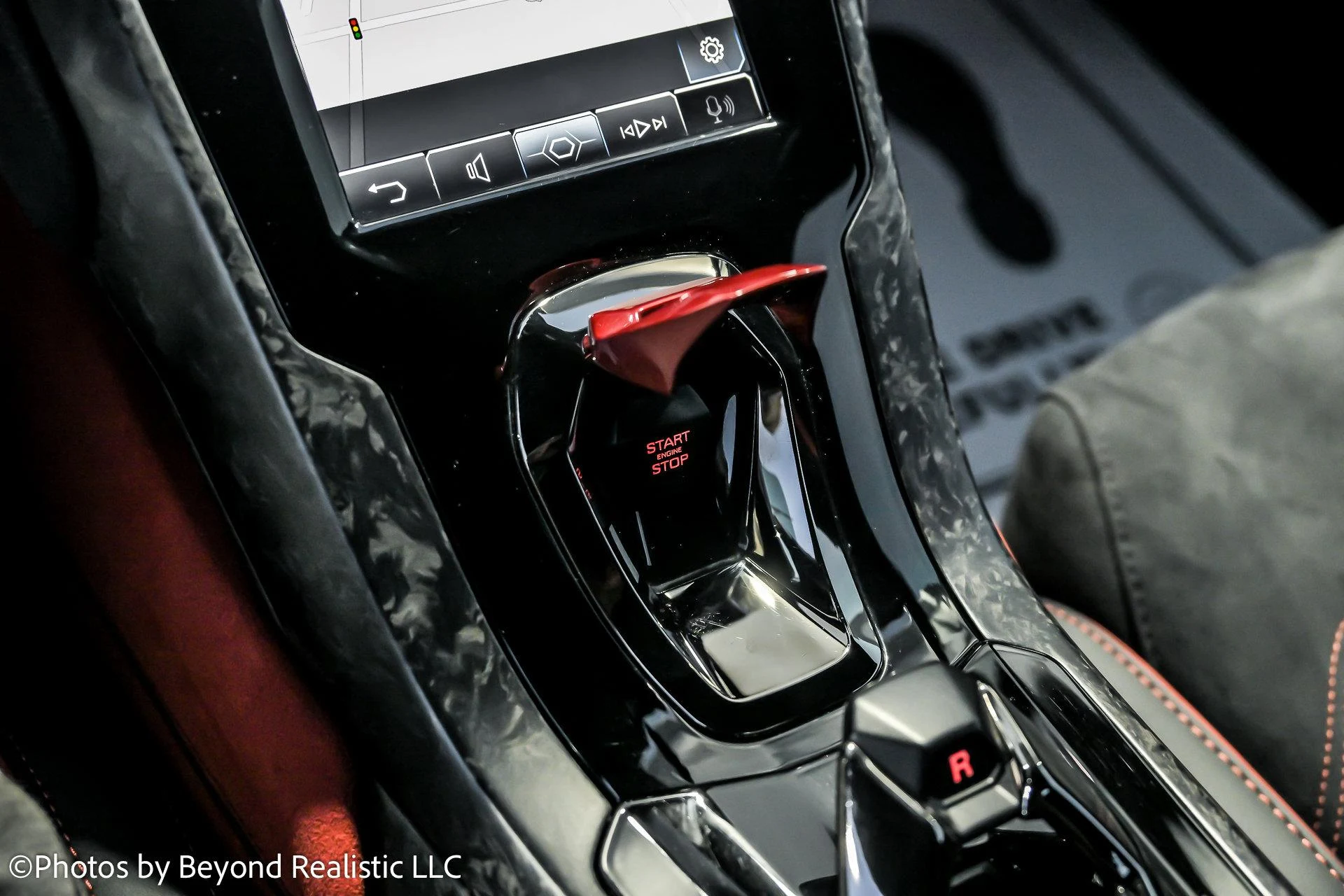 mph049_2580475464_Used_2020_Lamborghini_Huracan_EVO_Spyder_1758788136_98bf000218