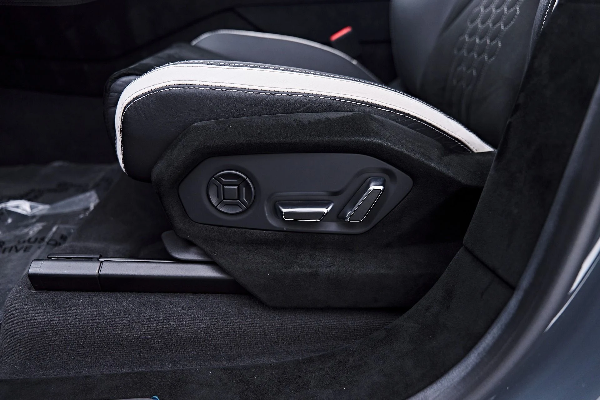 mph049_2623280765_Used_2023_Lamborghini_Urus_Performante_1785711327_43f7d7a9be