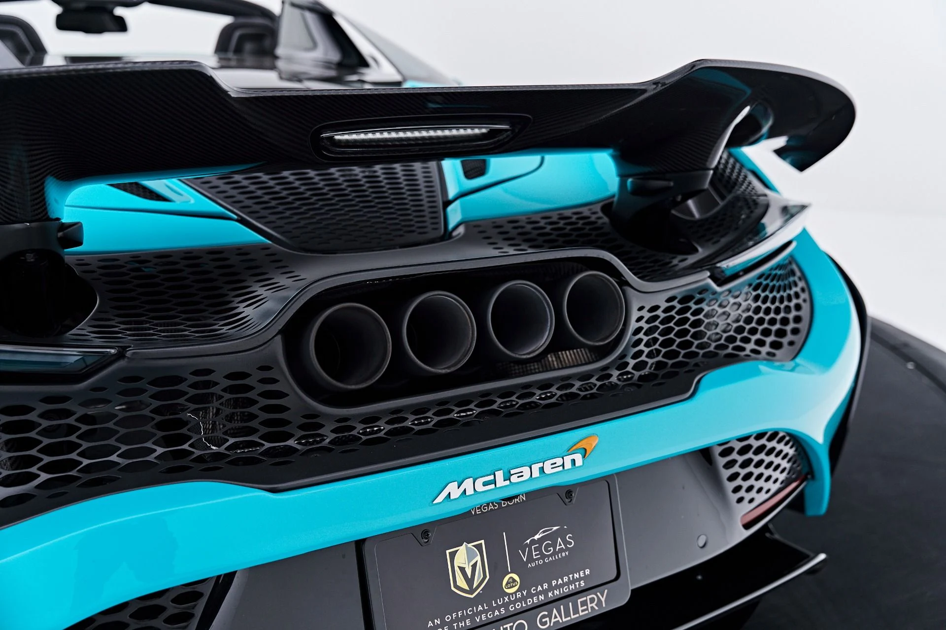 mph049_2629397517_Used_2022_Mc_Laren_765_LT_Base_1786488532_680c28b042