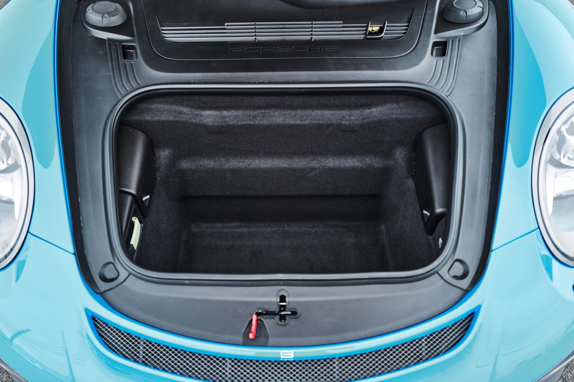 mph049_2631198388_69d683b1f52208c904d2396d_L1200494_ab9cd3a29e