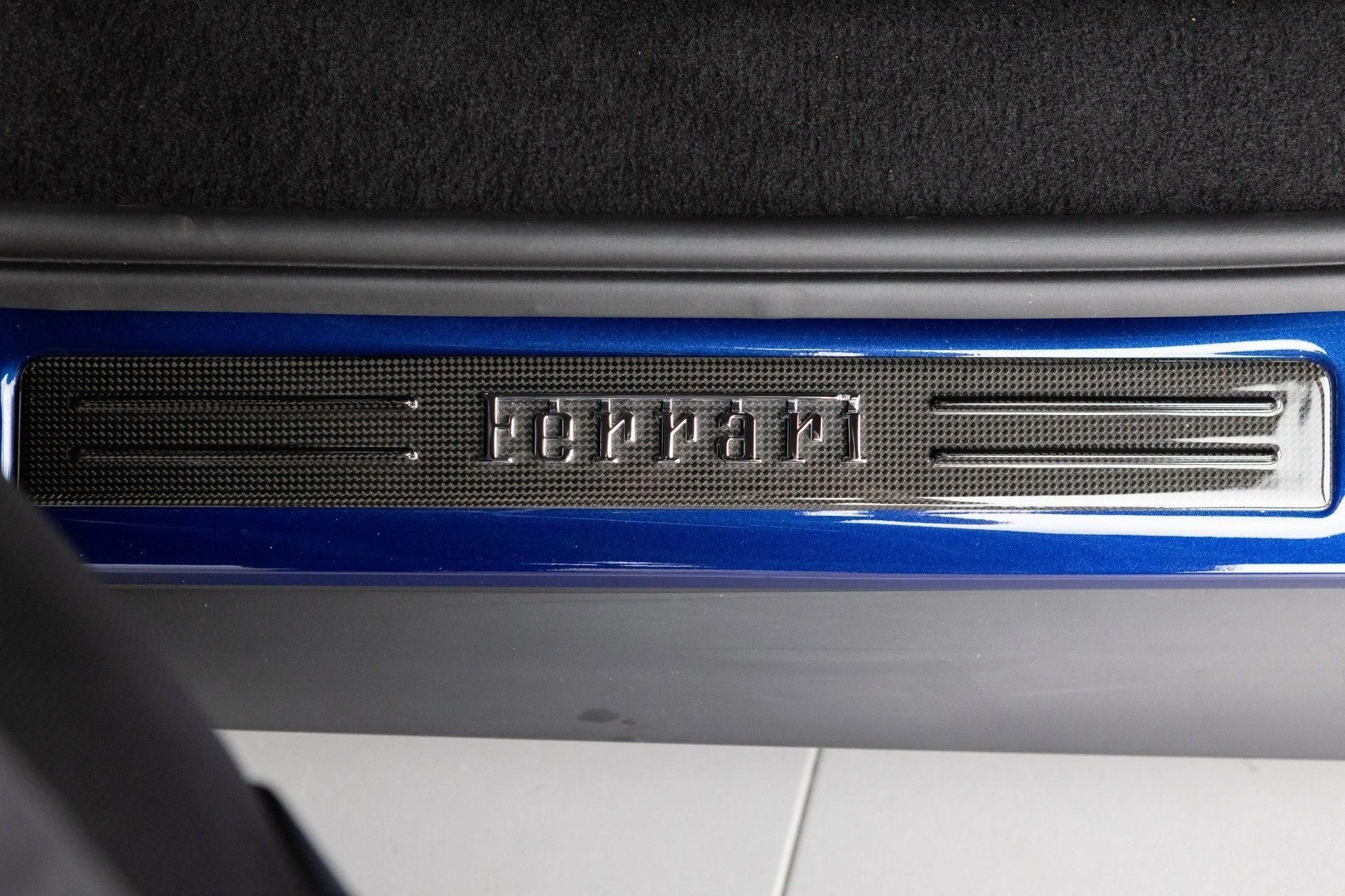 mph049_2638418109_Used_2025_Ferrari_296_GTB_1777349750_faa363cb39