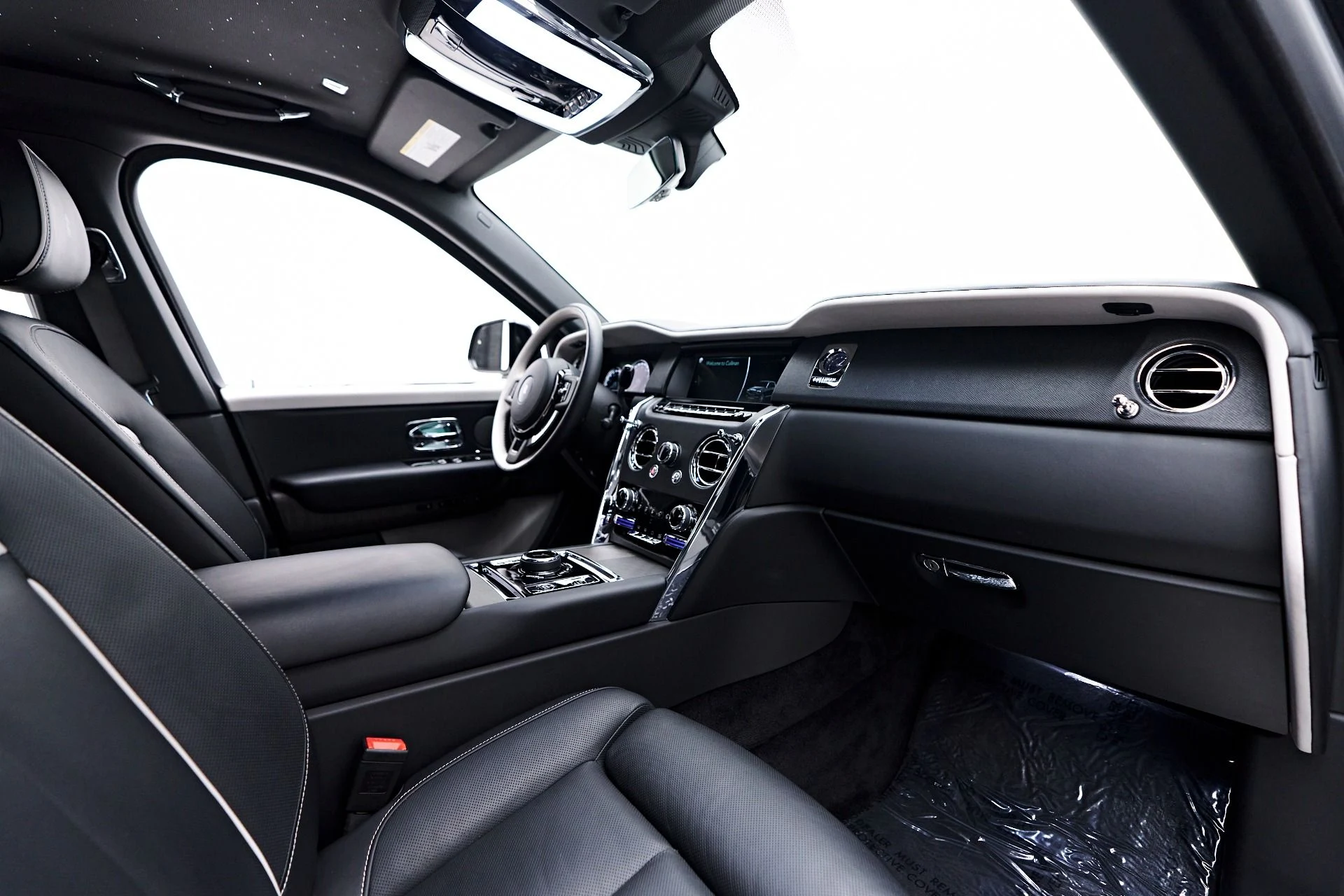 mph049_2655142191_Used_2023_Rolls_Royce_Cullinan_Base_1756252121_a443dc9dea