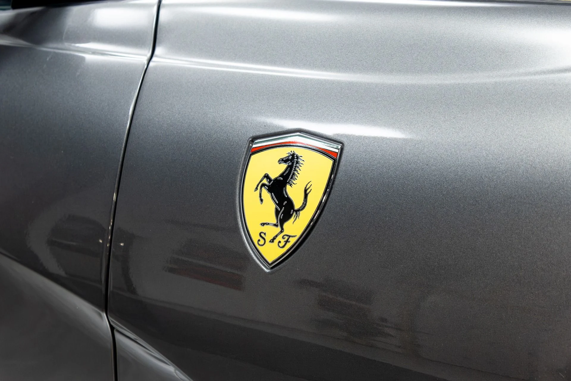 mph049_2655716149_Used_2020_Ferrari_812_Superfast_1777416323_5f7e50f9c6