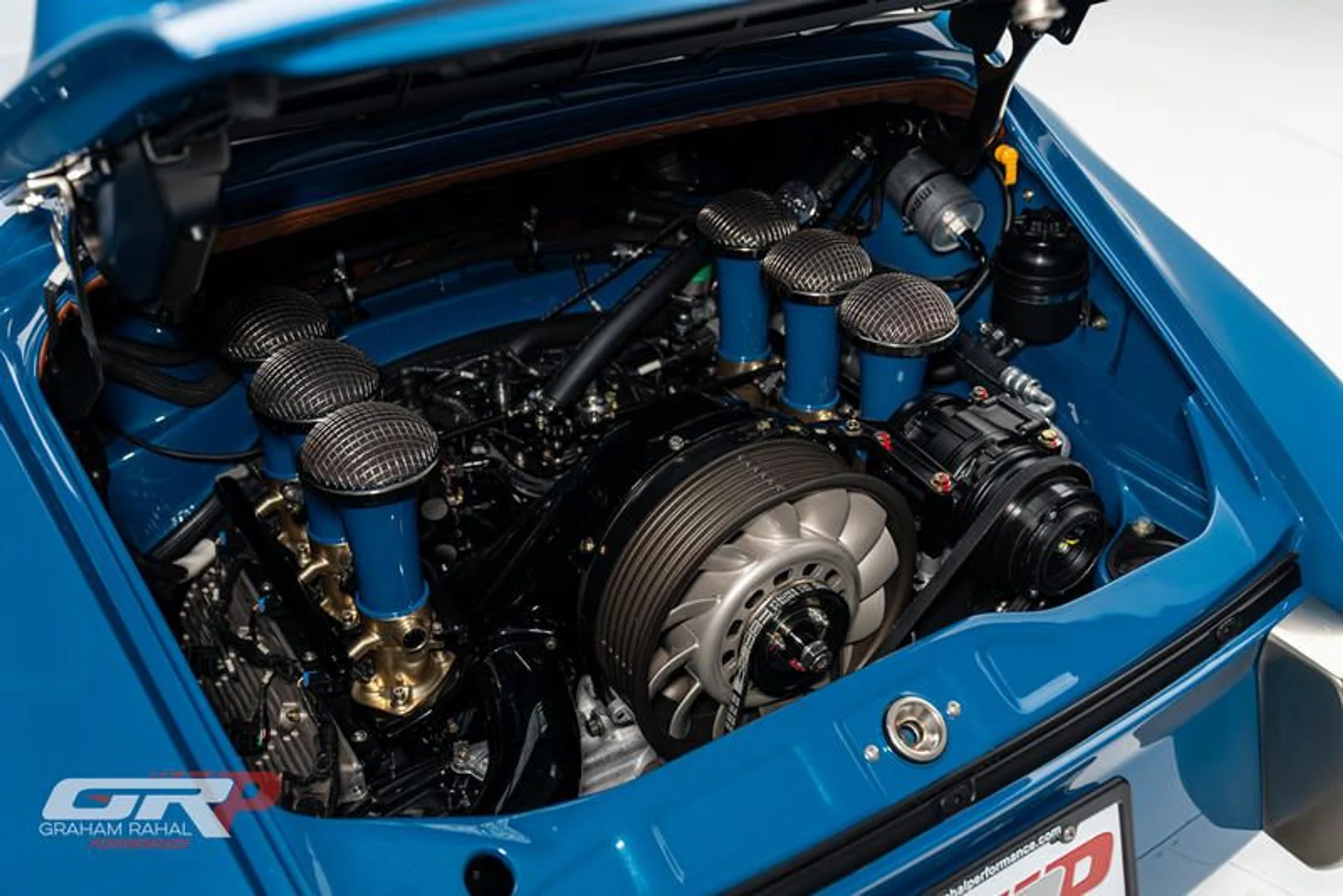 mph049_2656337071_758_C7_D69_5_A18_4_B3_C_89_F7_86504468_BDBA_7e51c40bba