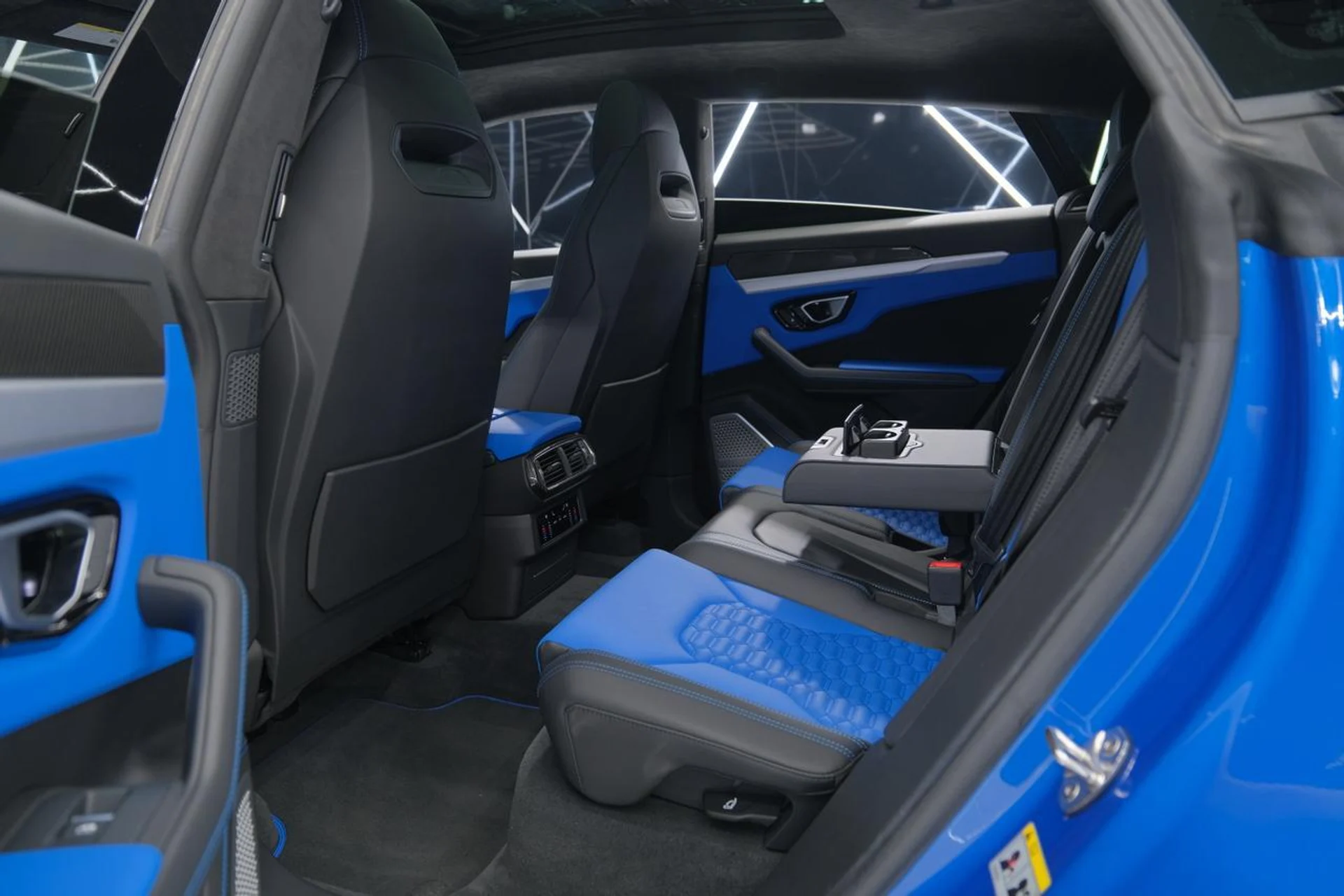 mph049_2667497024_d87d9f9bf4f926519d8e6ed6fd8c8b89_b2bbdb773a