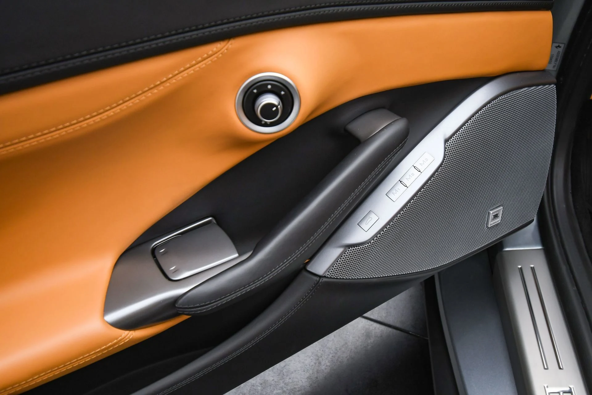 mph049_2679888855_42a38f29999a4327b16dc51fa878e281_221792ca4b