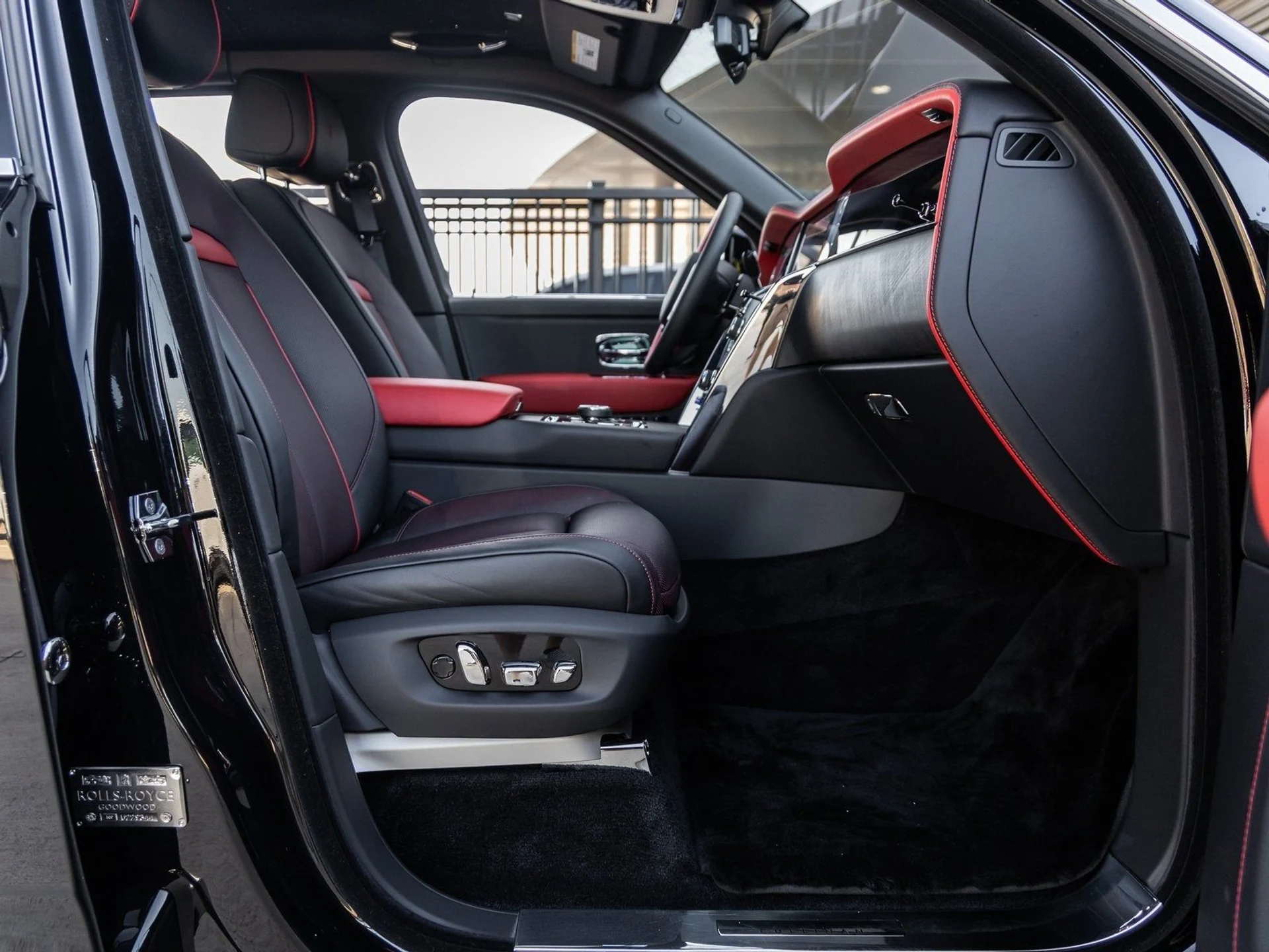 mph049_2689888722_50_74adf107e8