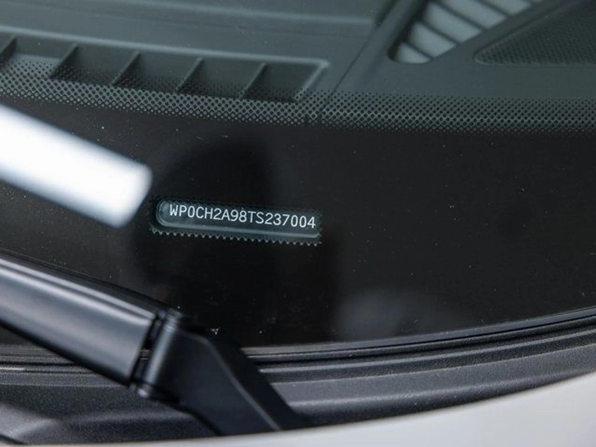 mph049_2701572983_50_683bdb79b9