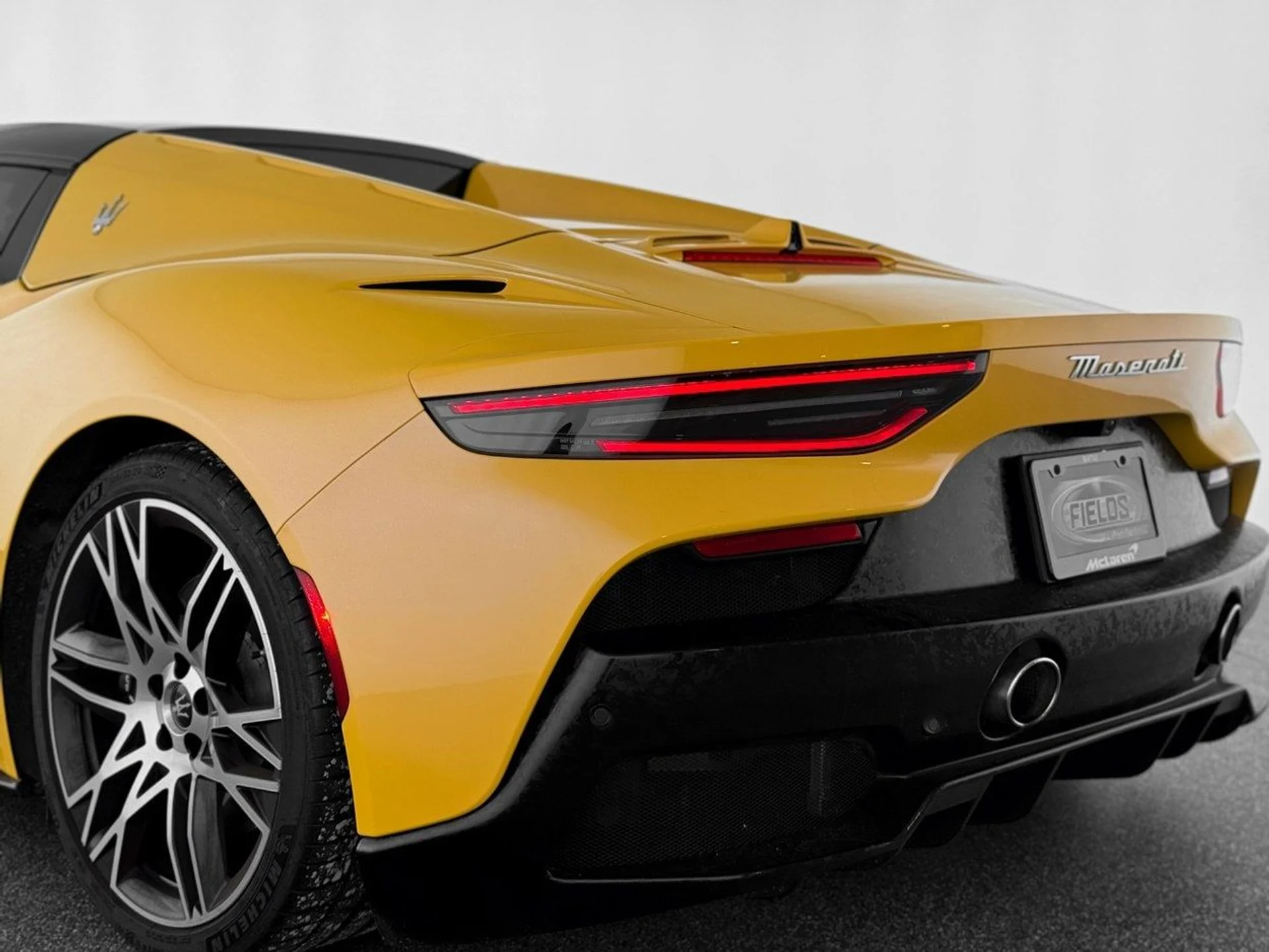 mph049_2702626158_26e13f7241f8fb992395fbdc4e5d48c2x_80d40f00ee