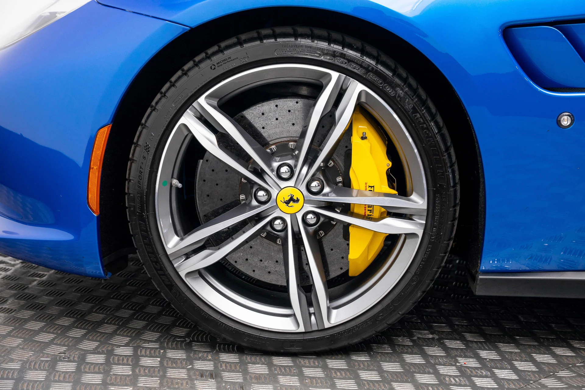 mph049_2717666361_9ef99f4dc778410ca02082940aedb8ee_ec40c6b62a