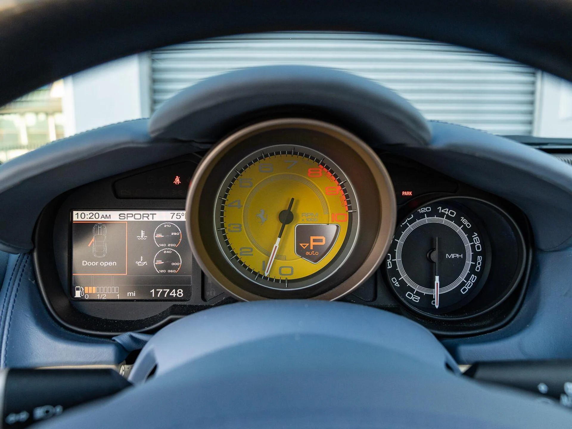 mph049_2736772727_Used_2010_Ferrari_California_1793131325_9c8ce9e4f6