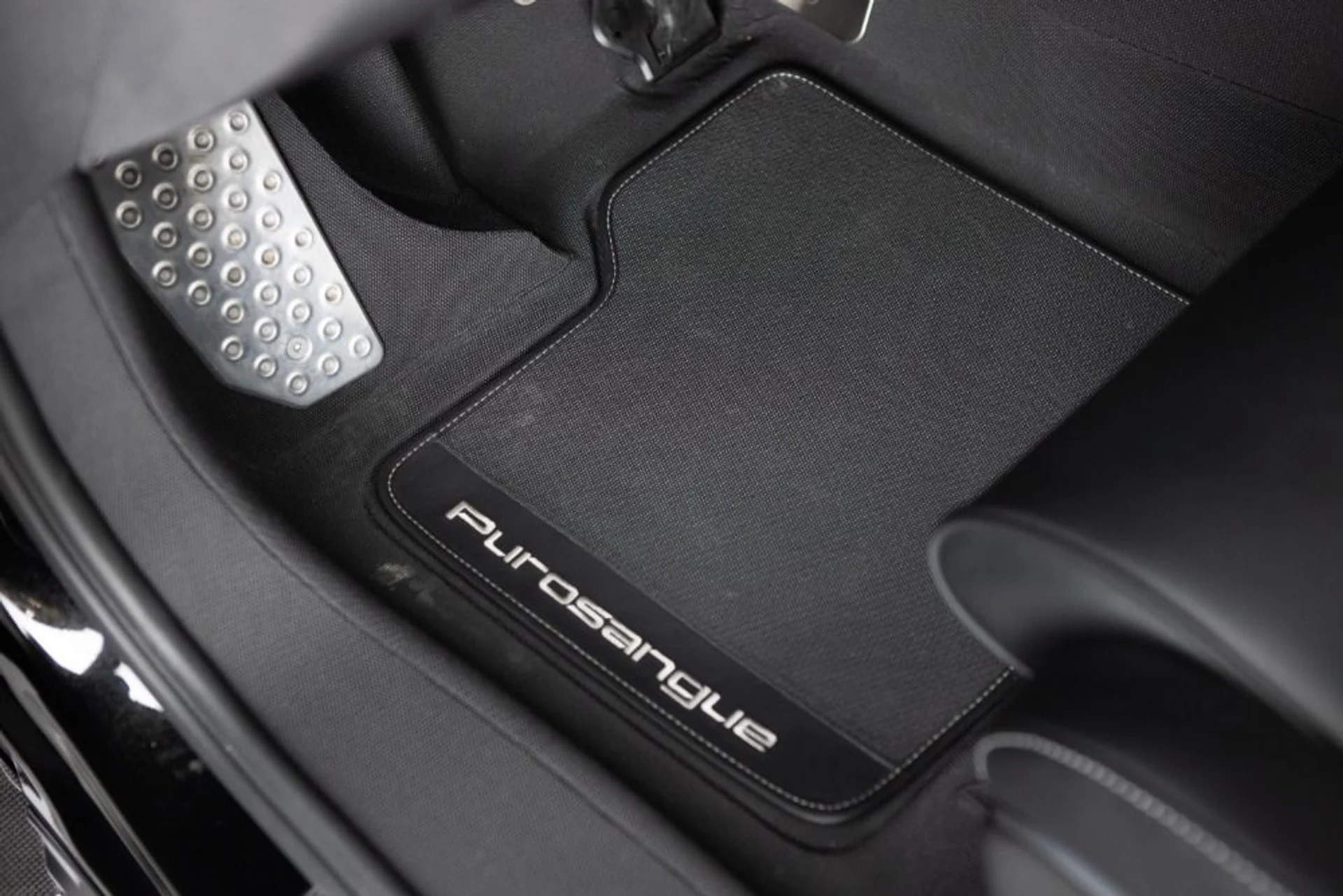 mph049_2738839048_Used_2025_Ferrari_Purosangue_59c5dcaac8