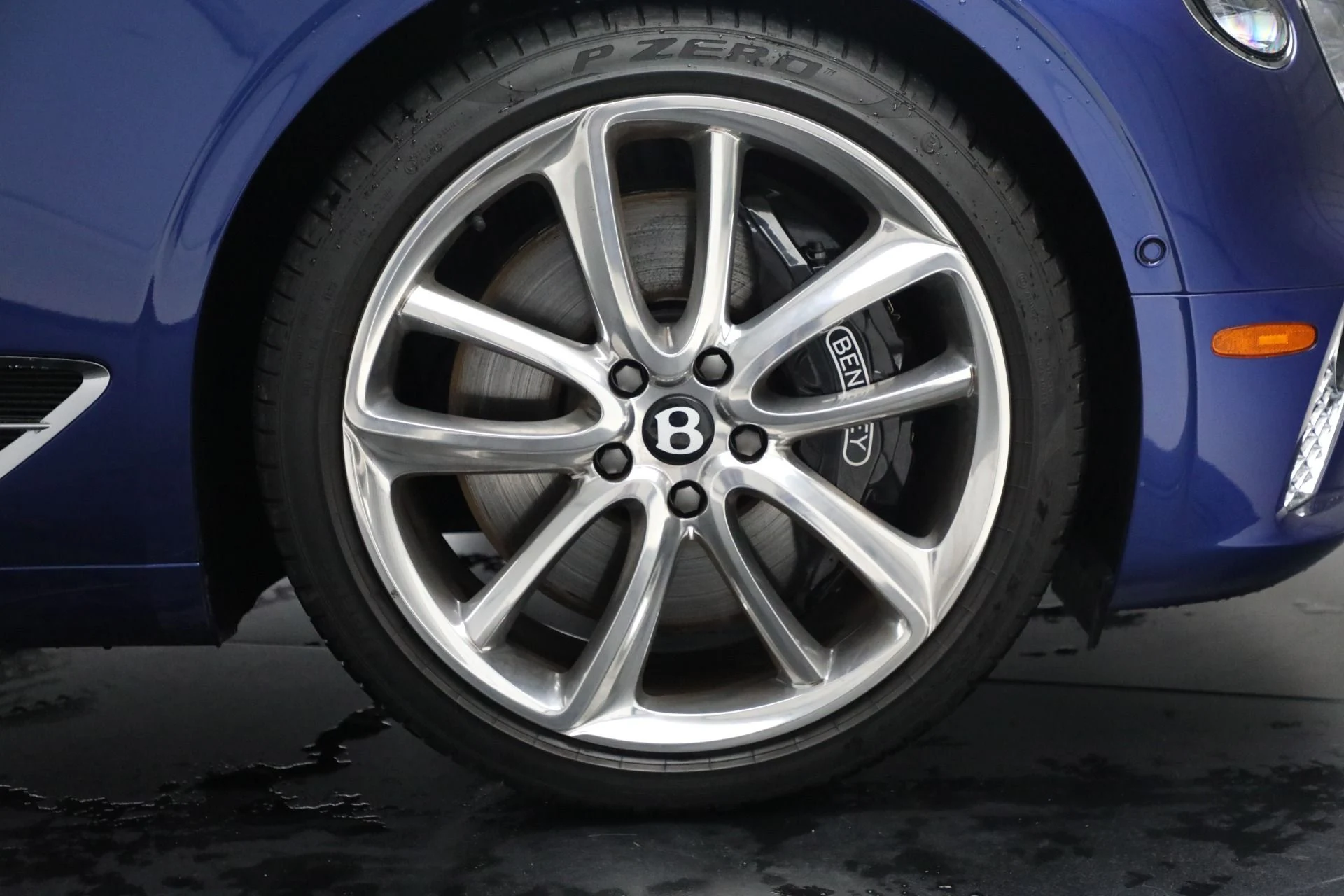 mph049_2763458305_Used_2023_Bentley_Continental_GTC_Azure_V8_069cd3420a