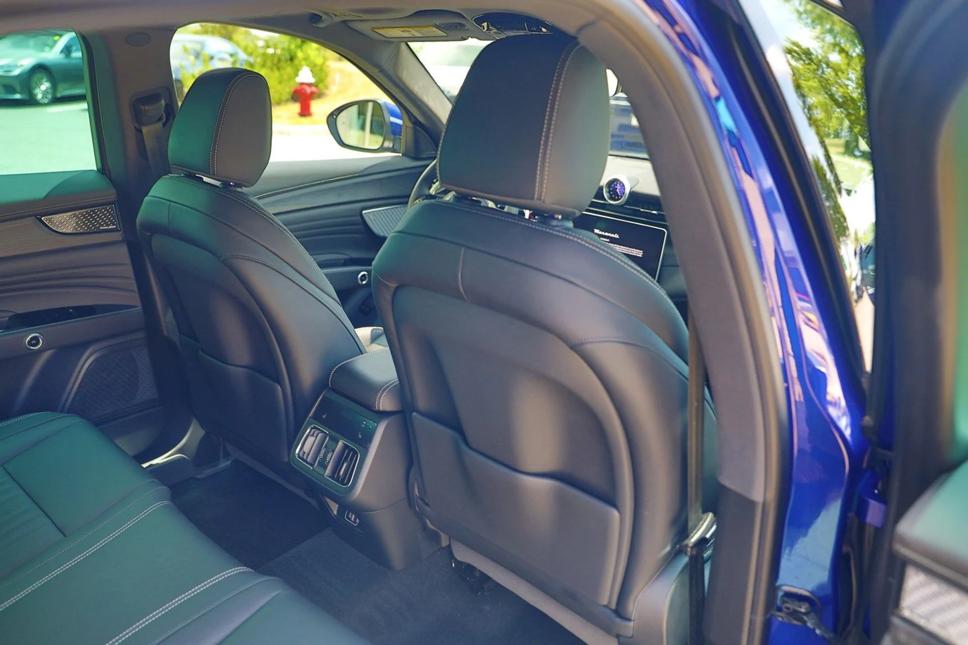 mph049_2764639807_ed6ed6db84ac438fa9d537fb300fb216_771b4ff996