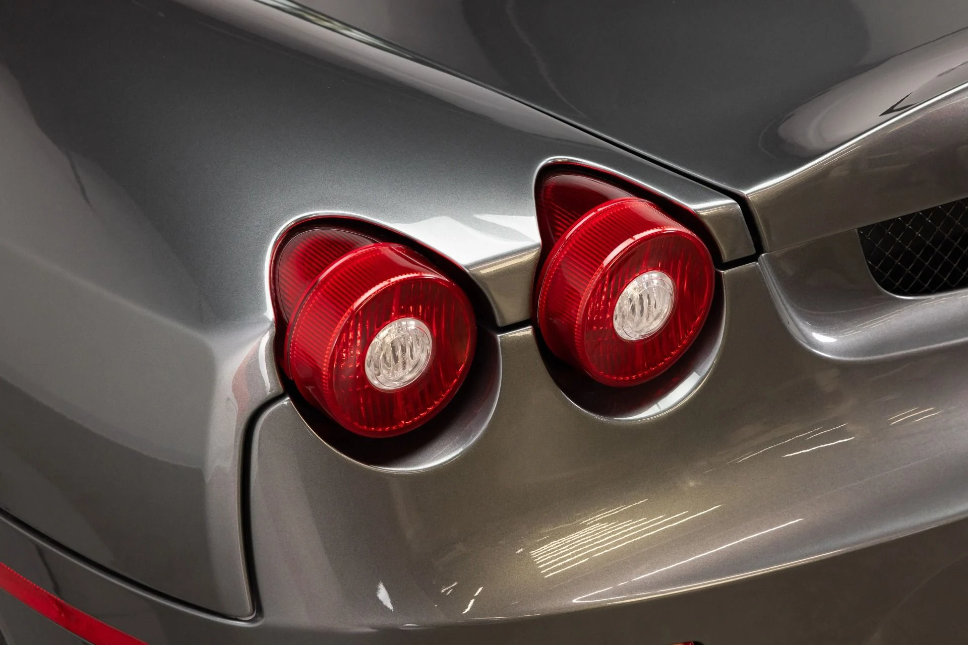 mph049_2779408868_Used_2005_Ferrari_F430_F1_Spider_1789063309_7ed40d61df