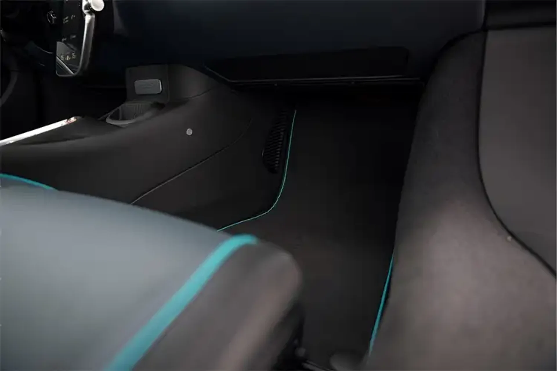 mph049_2808131779_w_Rofs_I_Pkdn_UC_Lh_PE_med_708d8e0676