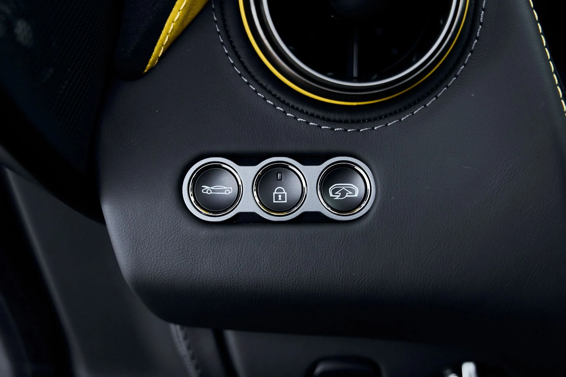 mph049_2832589035_Used_2021_Mc_Laren_720_S_1767401877_16d00c6527