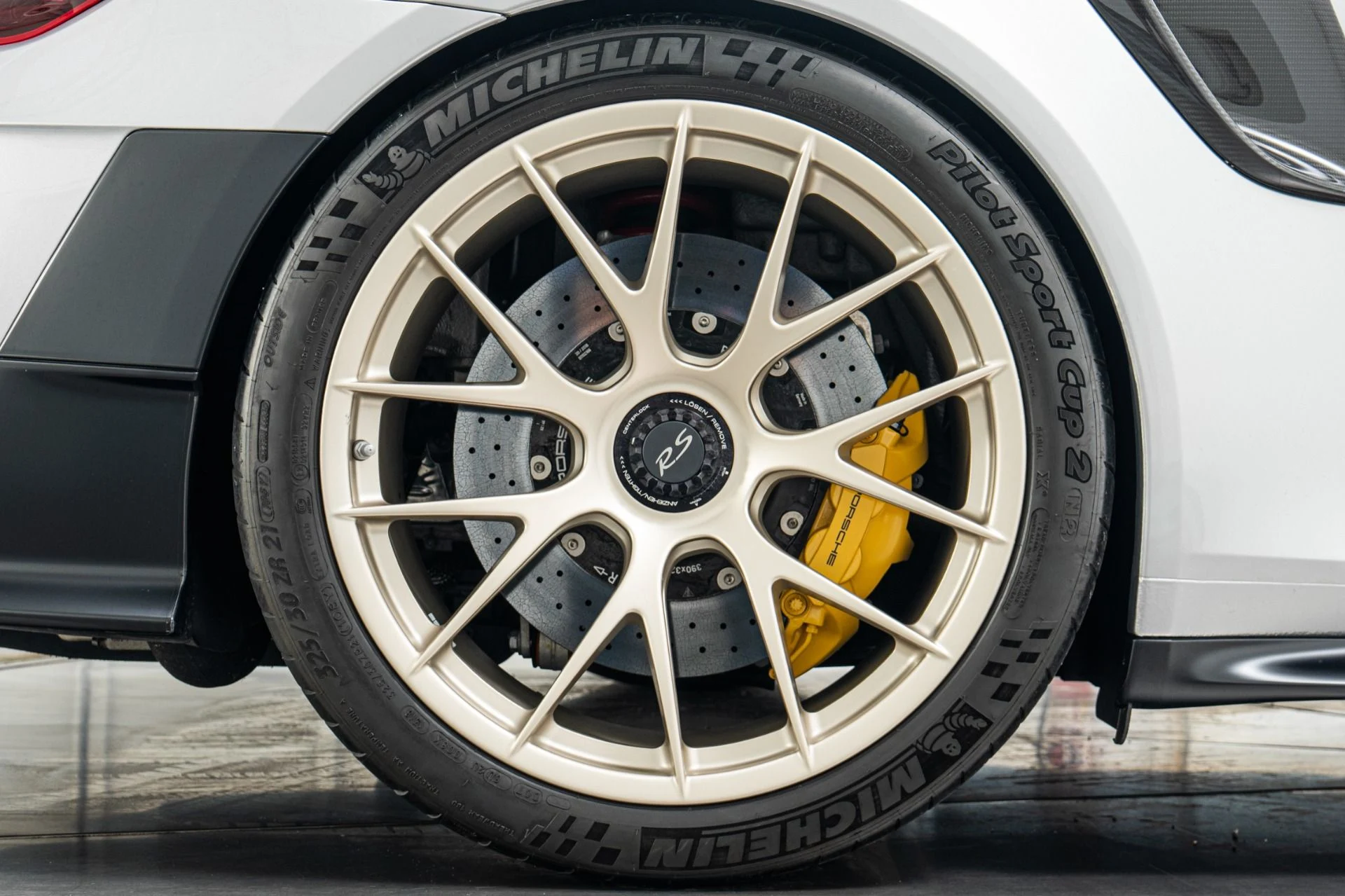 mph049_2852129043_Used_2018_Porsche_911_GT_2_RS_Weissach_Package_Magnesium_Wheels_1780694267_1fc9cabaa7